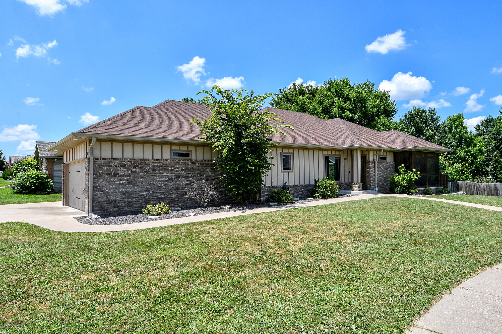 Photo 3 - Residential for sale – 3193 W Grandview Street  Springfield, MO