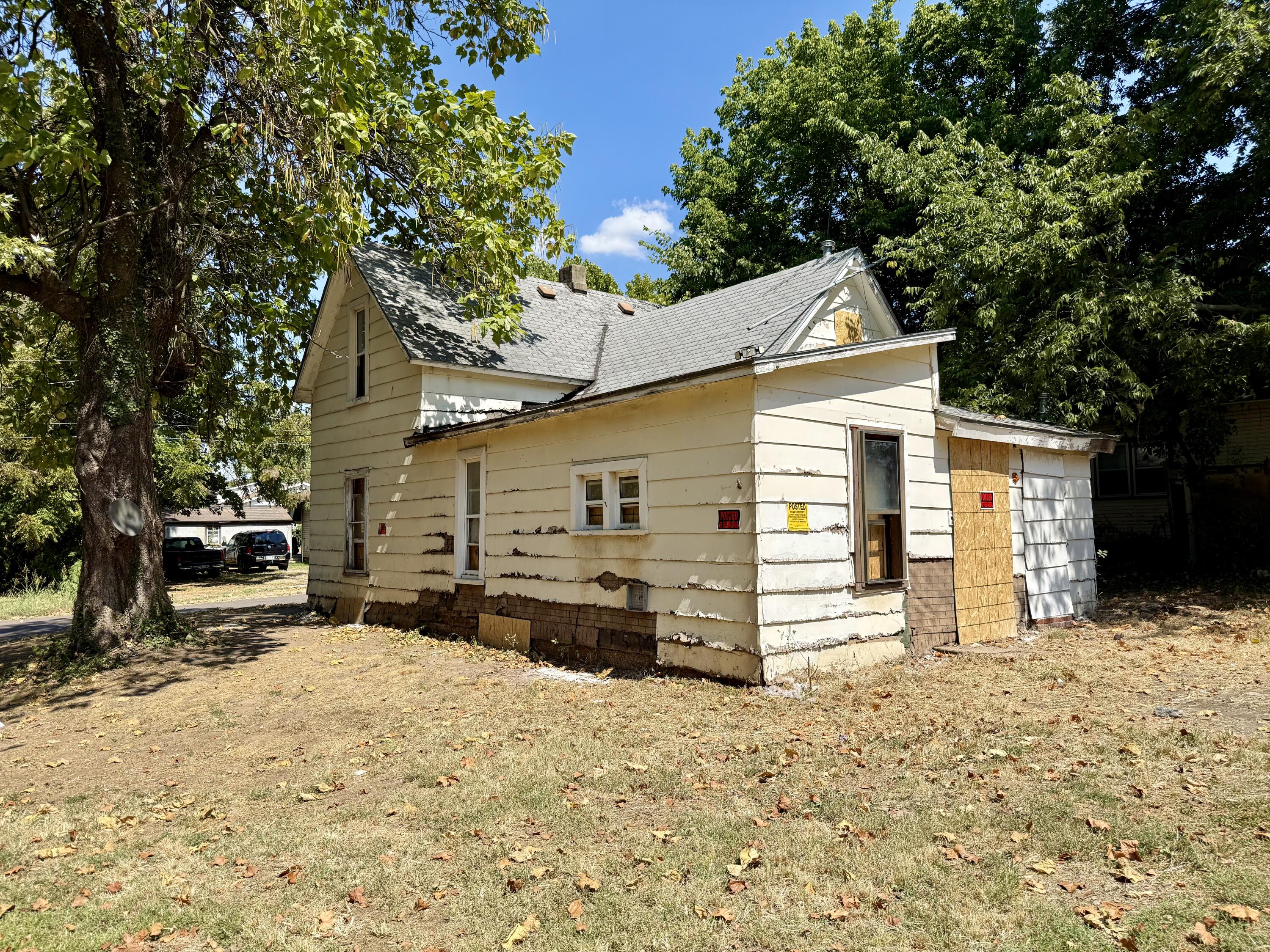 Photo 4 - Residential for sale – 213  Pearl Street  Monett, MO