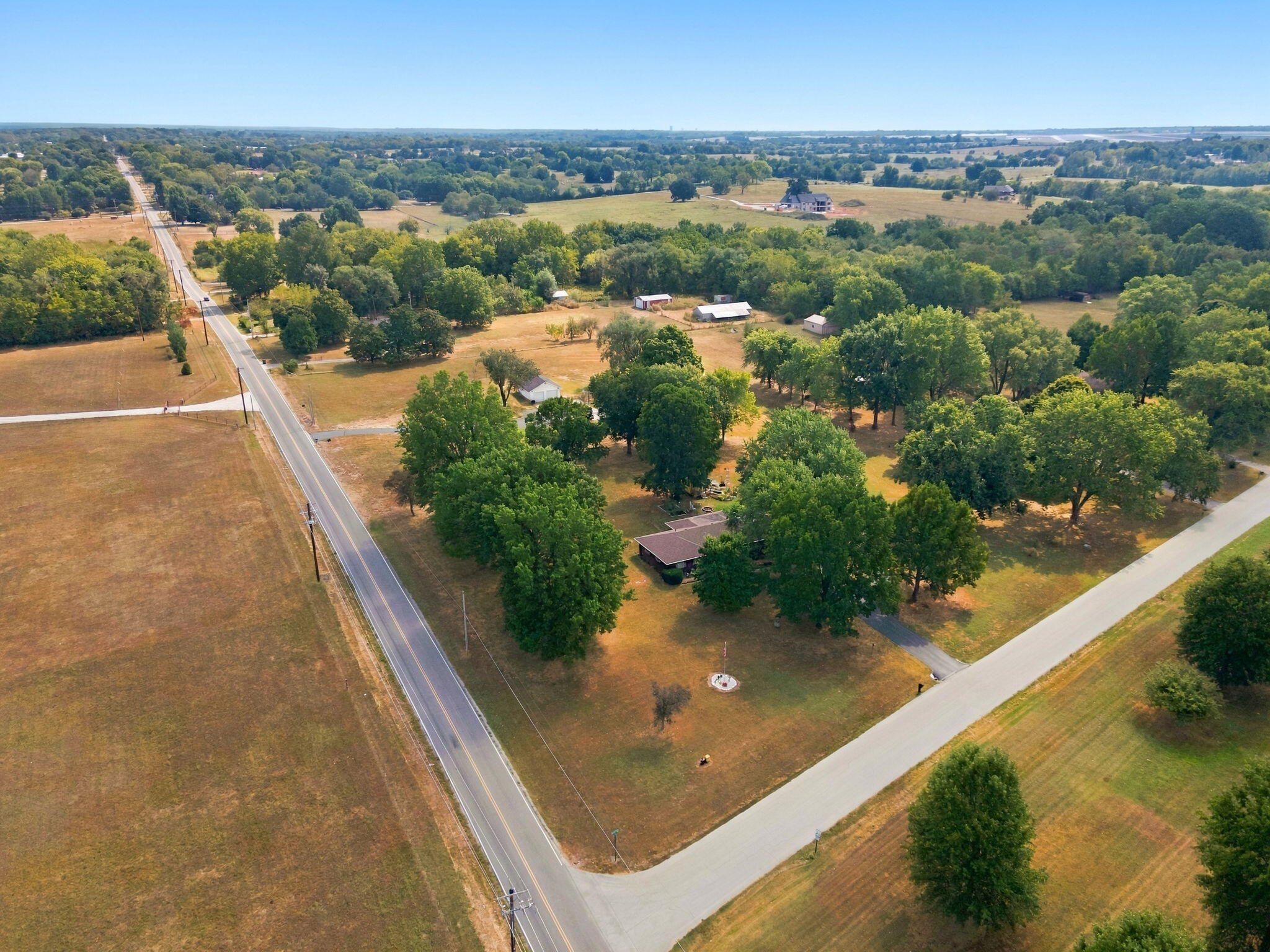 Photo 38 - Residential for sale – 4274 N Farm Road 101   Springfield, MO