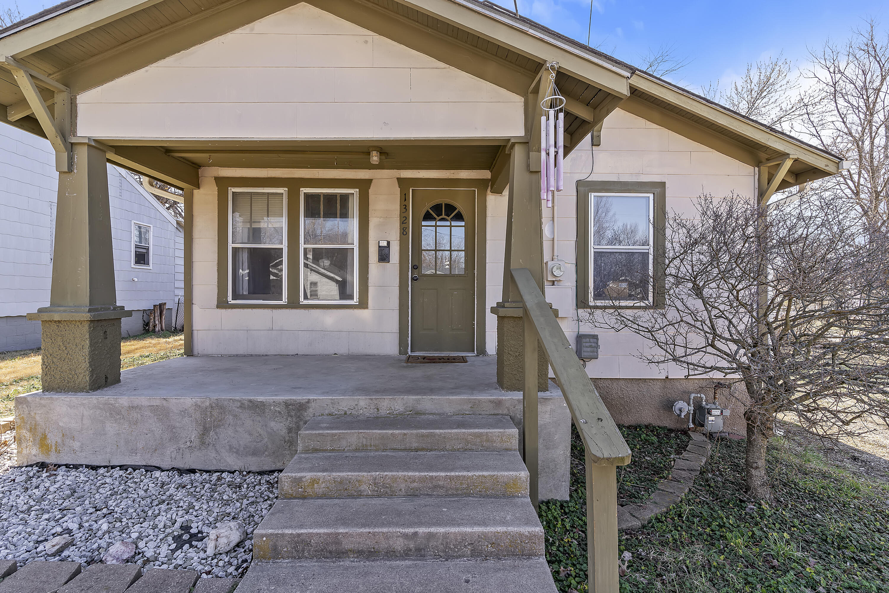 Photo 4 - Residential for sale – 1328 W Elm Street  Springfield, MO