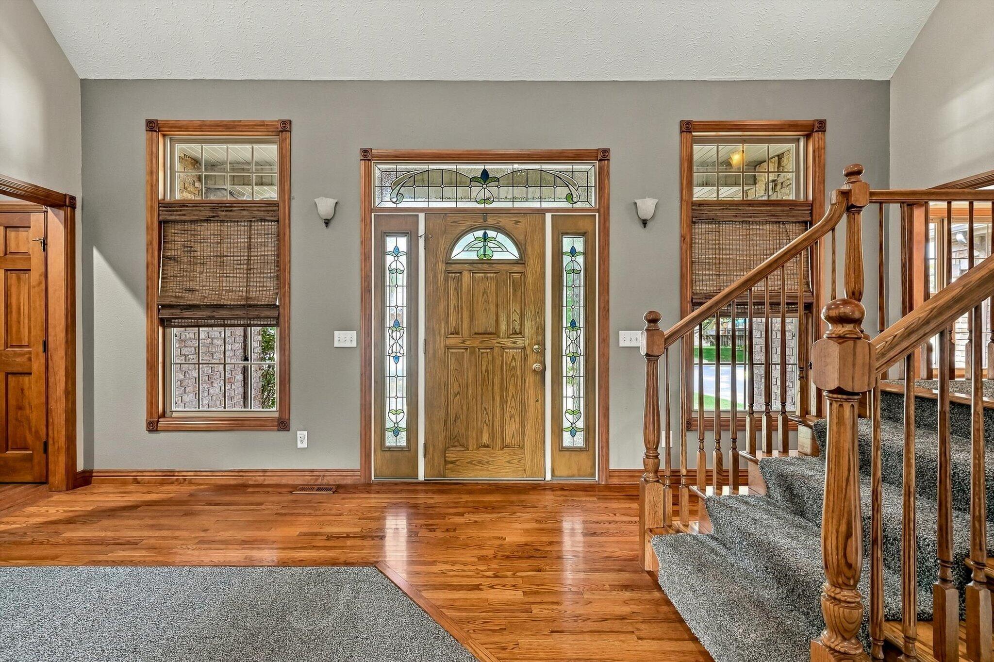 Photo 4 - Residential for sale – 1002 E Rachael Drive  Republic, MO