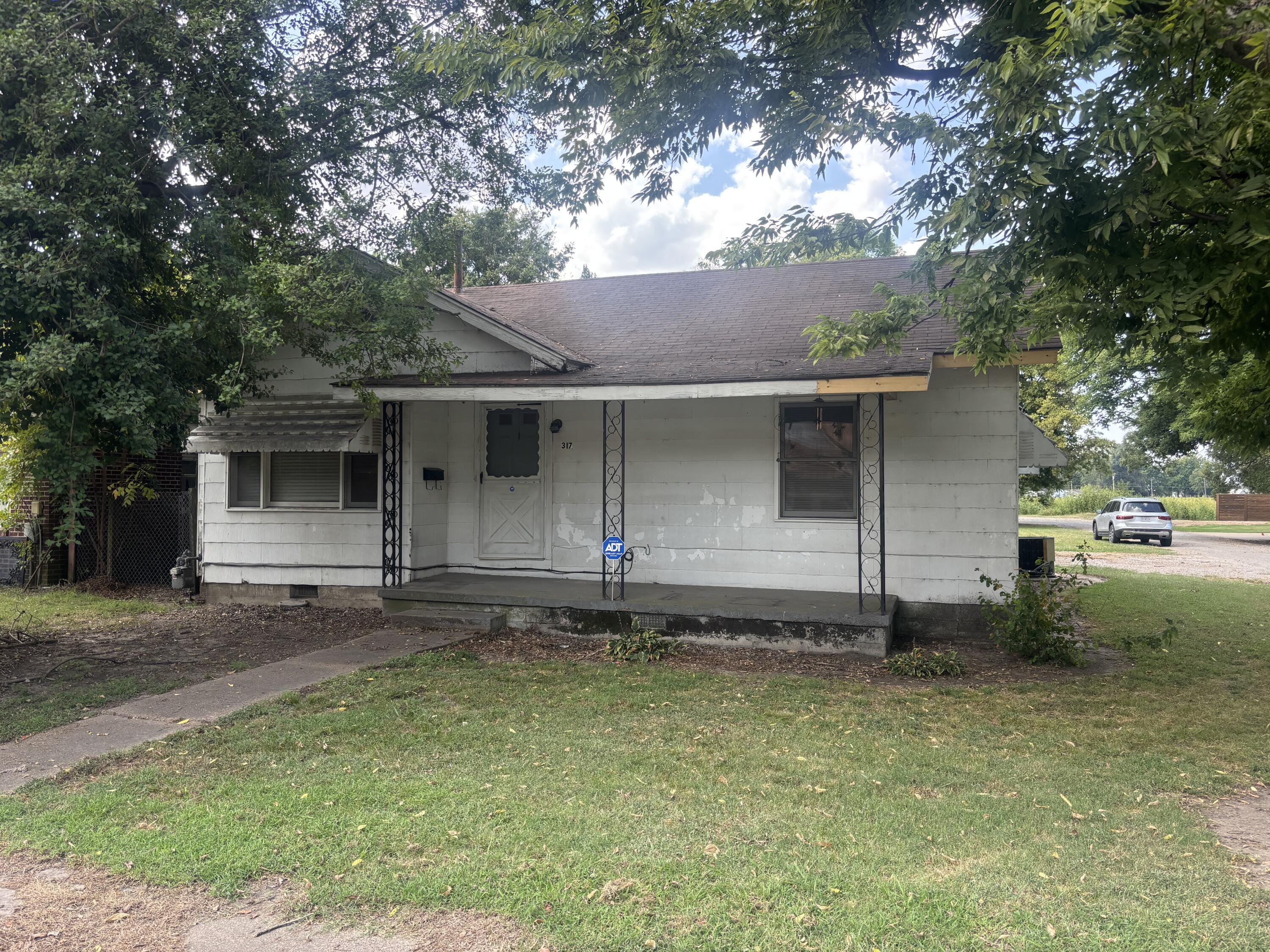 Residential for sale – 317 W Main Street  Steele, MO