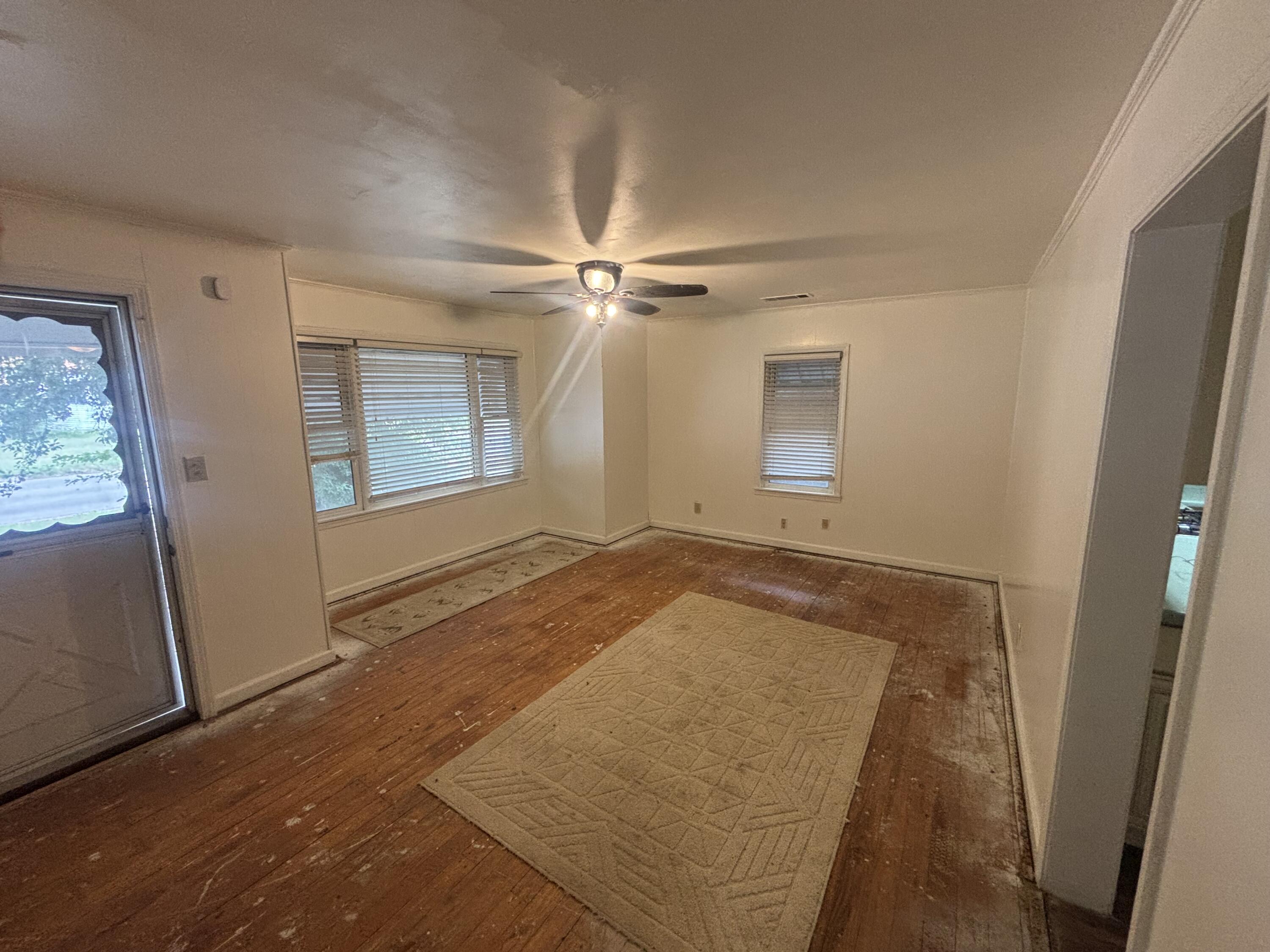 Photo 4 - Residential for sale – 317 W Main Street  Steele, MO