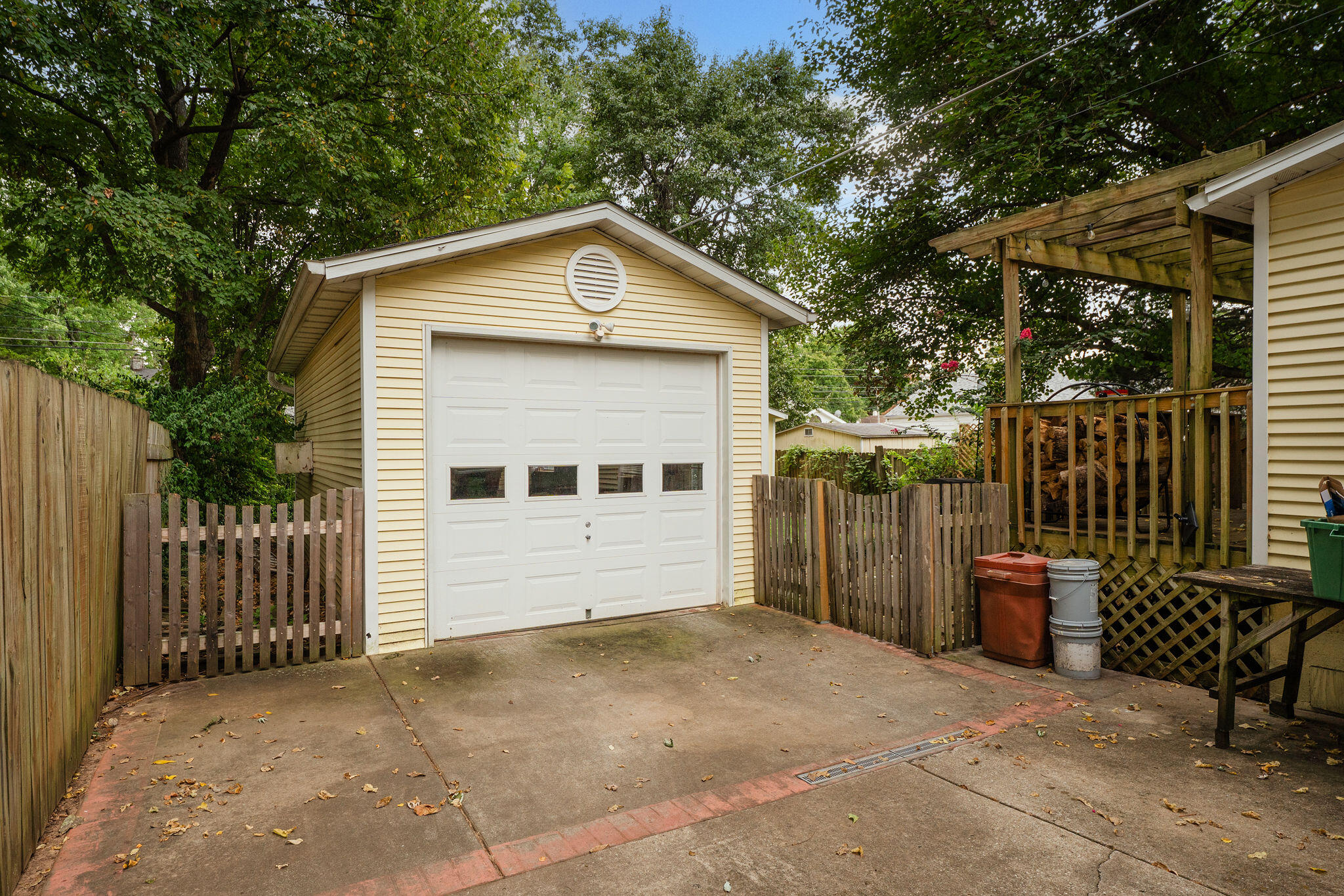 Photo 32 - Residential for sale – 1410 E Stanford Street  Springfield, MO