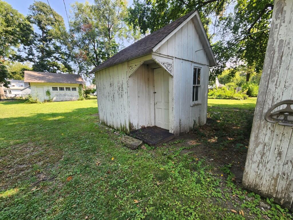 Photo 5 - Residential for sale – 311 E Franklin Street  Clinton, MO