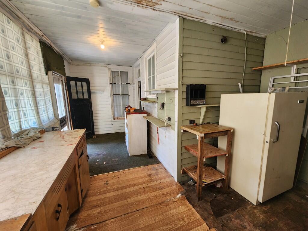 Photo 23 - Residential for sale – 311 E Franklin Street  Clinton, MO