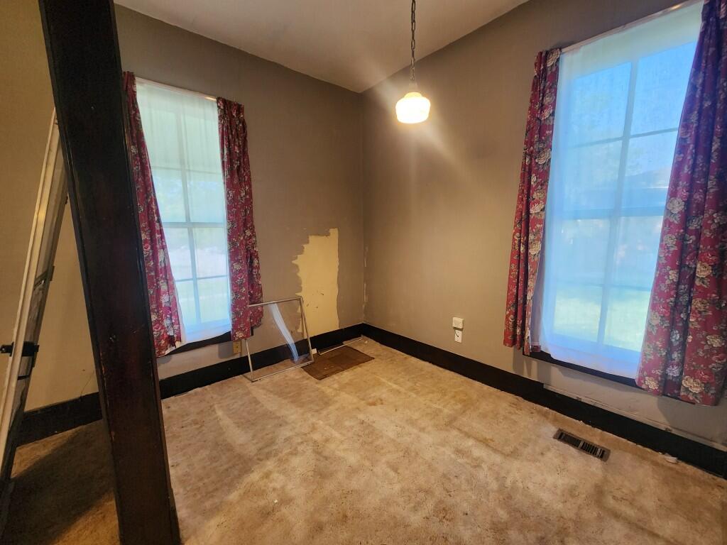 Photo 10 - Residential for sale – 311 E Franklin Street  Clinton, MO