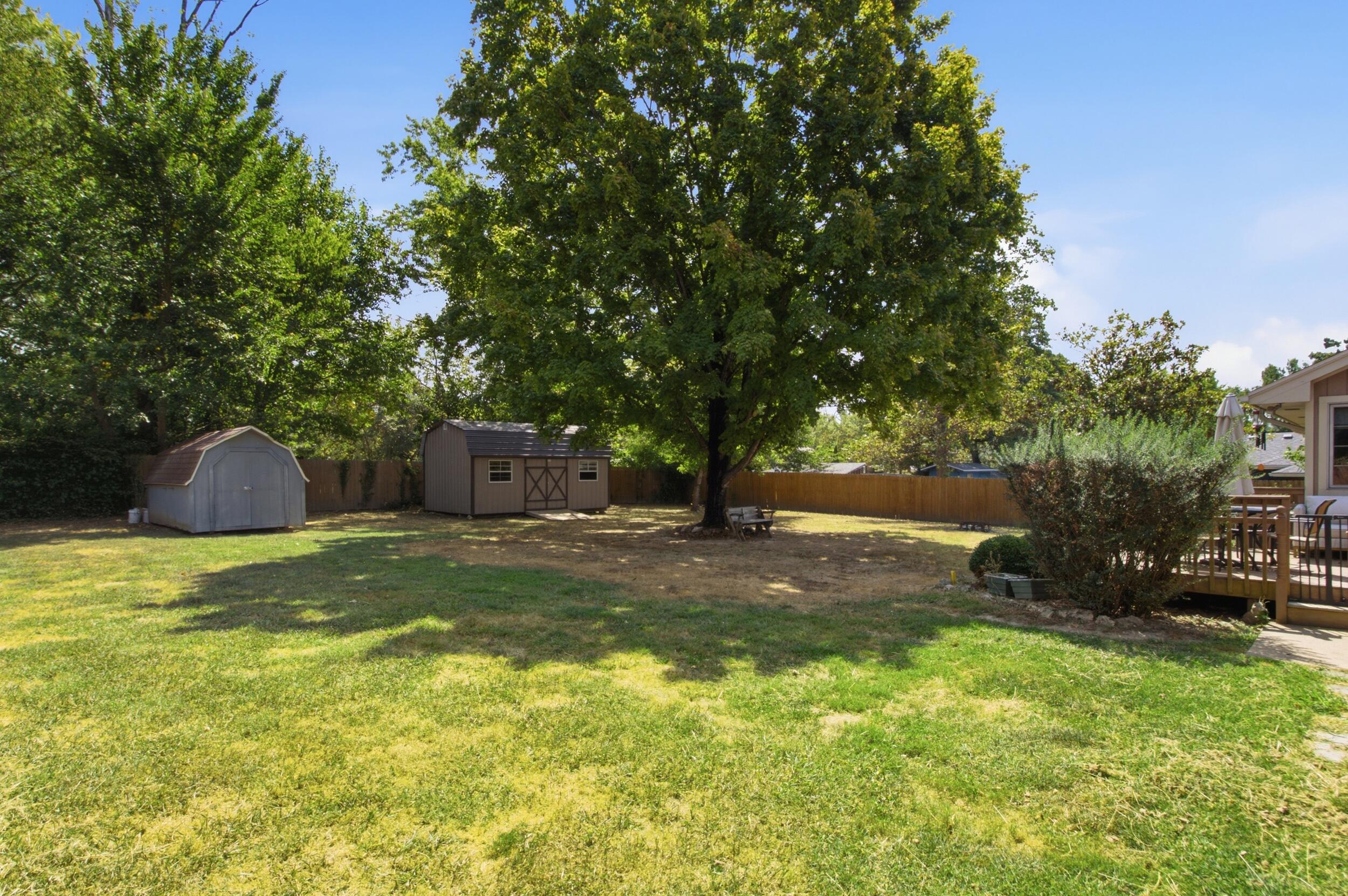Photo 7 - Residential for sale – 608 S Hamrick Street  Houston, MO