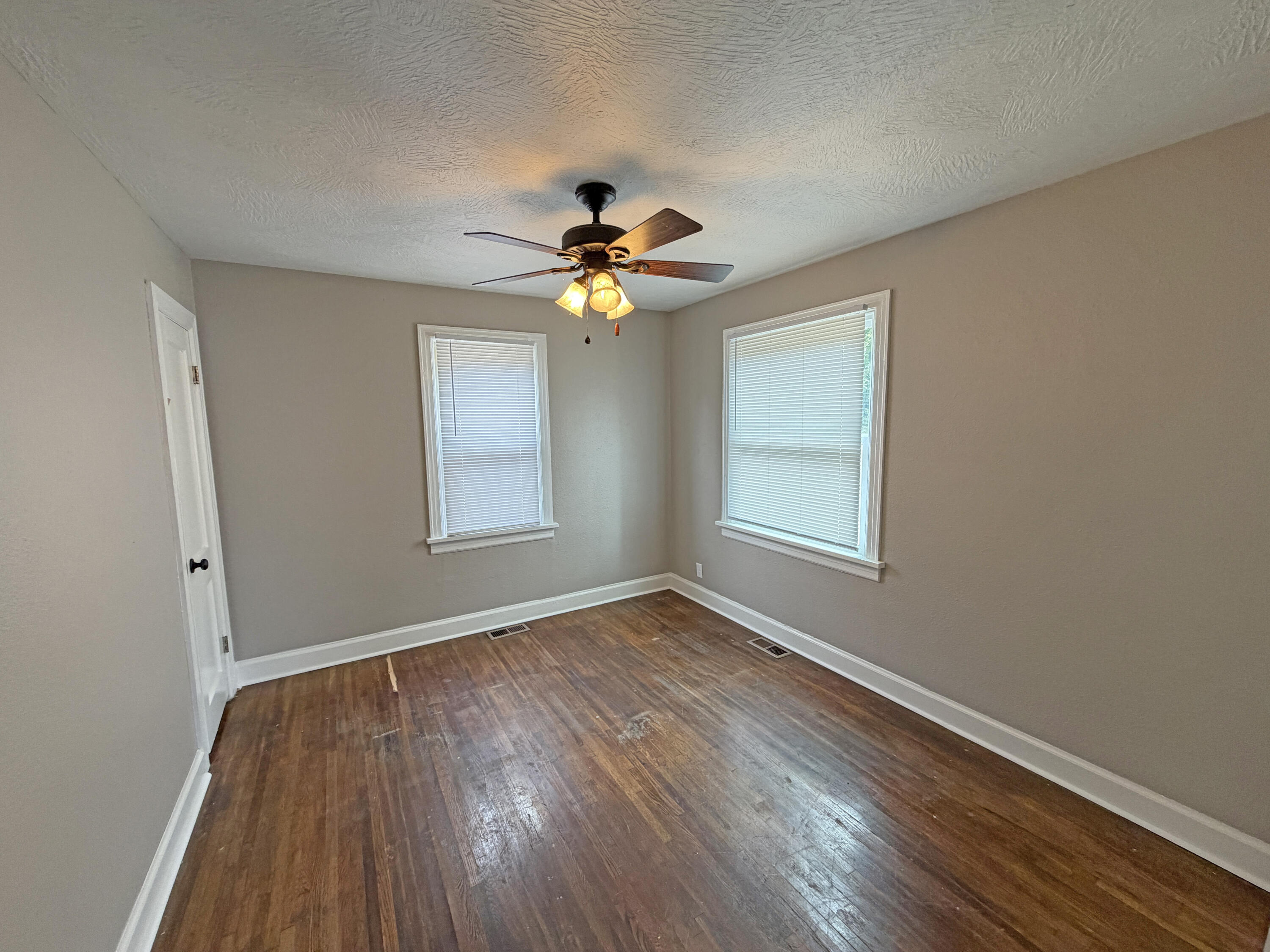 Photo 10 - Residential for sale – 2336 N Johnston Avenue  Springfield, MO