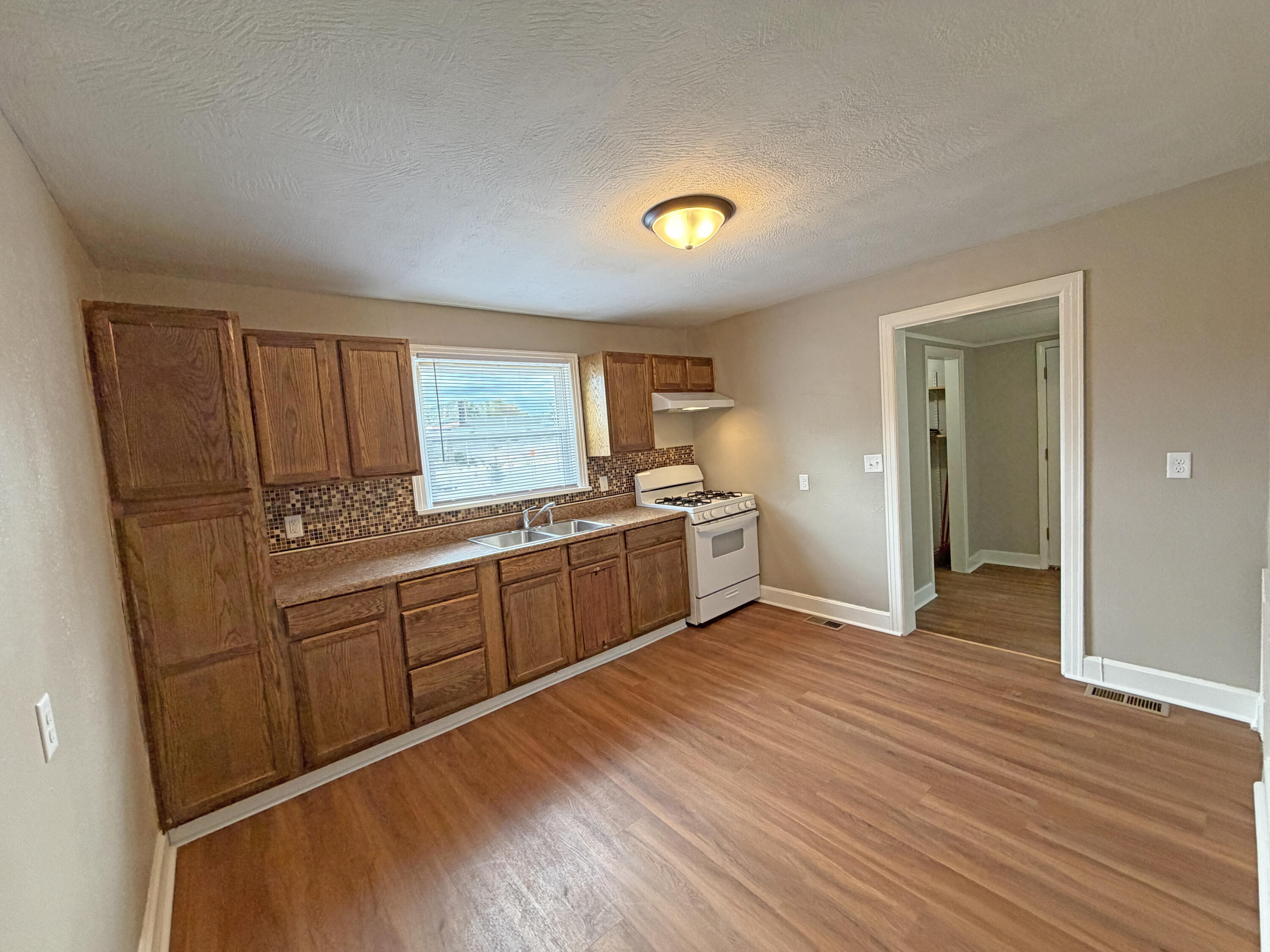 Photo 7 - Residential for sale – 2336 N Johnston Avenue  Springfield, MO