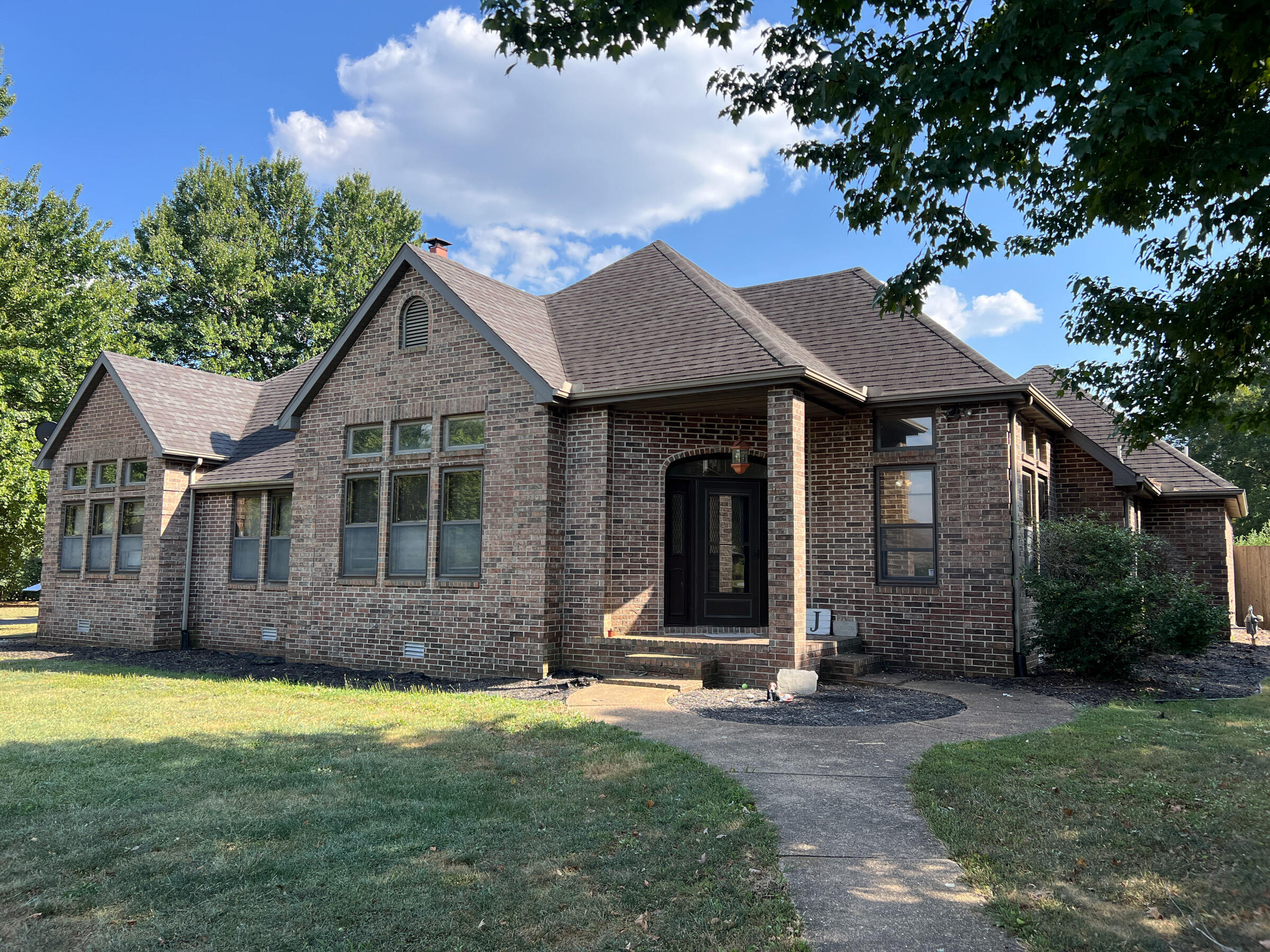 Photo 9 - Residential for sale – 1302 E 13th Street  Mountain Grove, MO