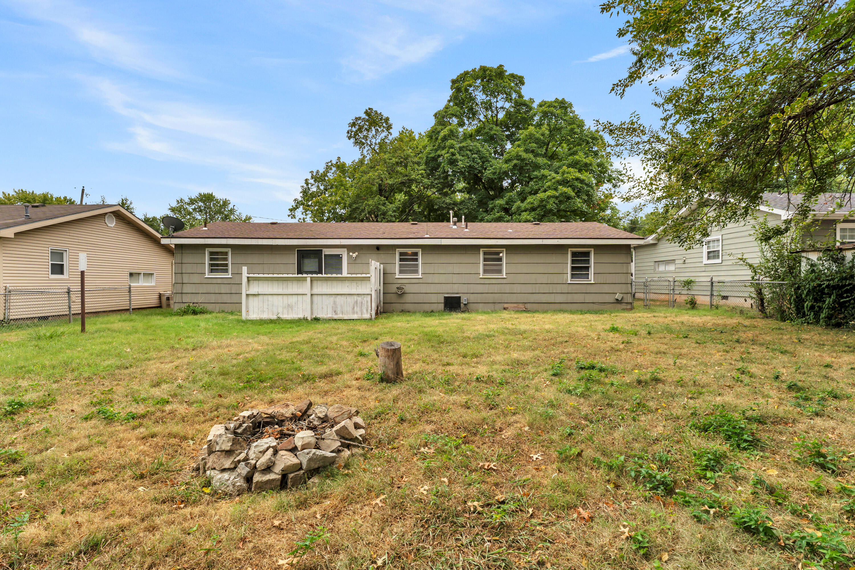 Photo 24 - Residential for sale – 2643 E Belmont Street  Springfield, MO