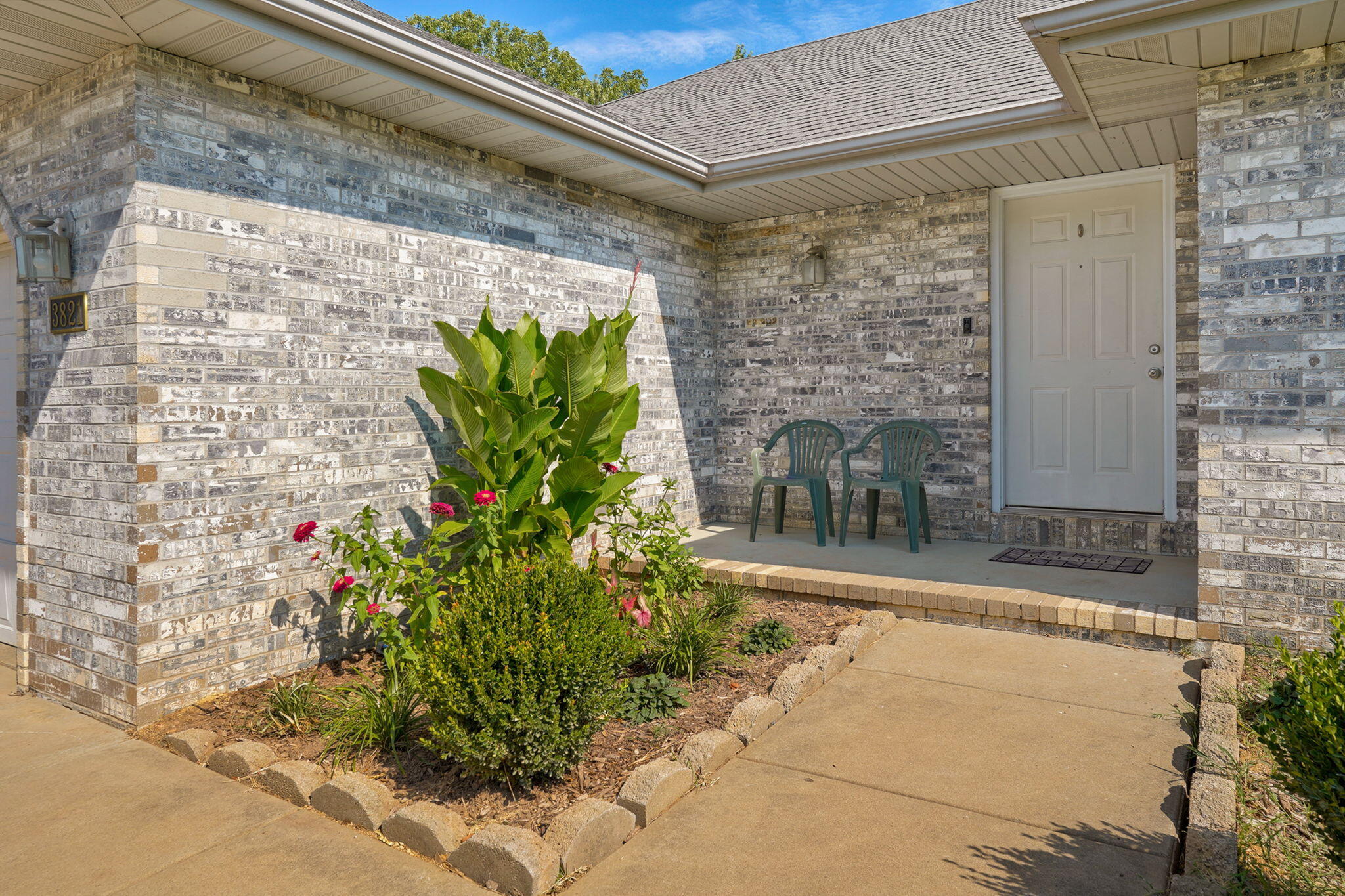 Photo 4 - Residential for sale – 3821 W Lark Street  Springfield, MO