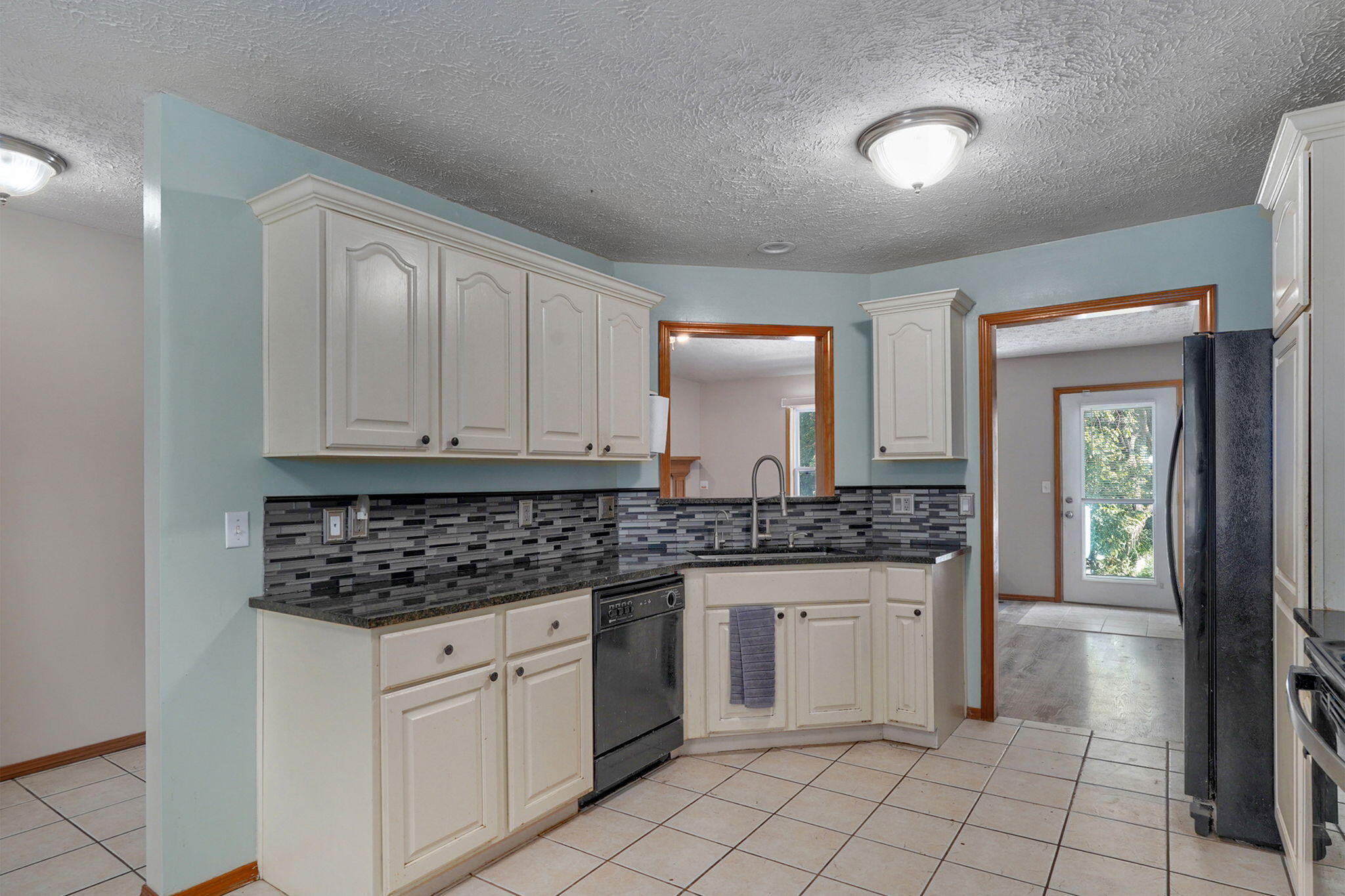 Photo 14 - Residential for sale – 3821 W Lark Street  Springfield, MO
