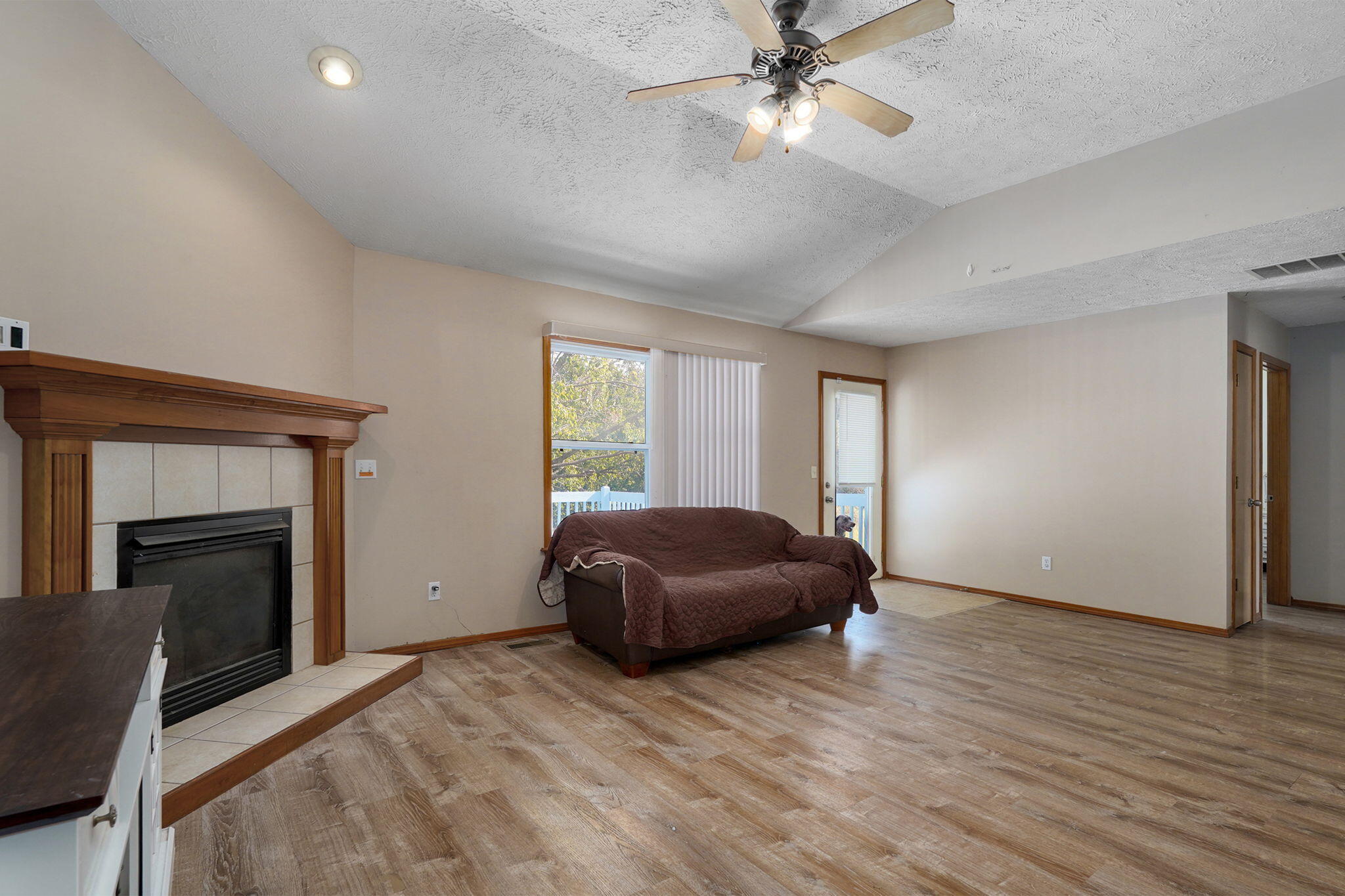 Photo 8 - Residential for sale – 3821 W Lark Street  Springfield, MO