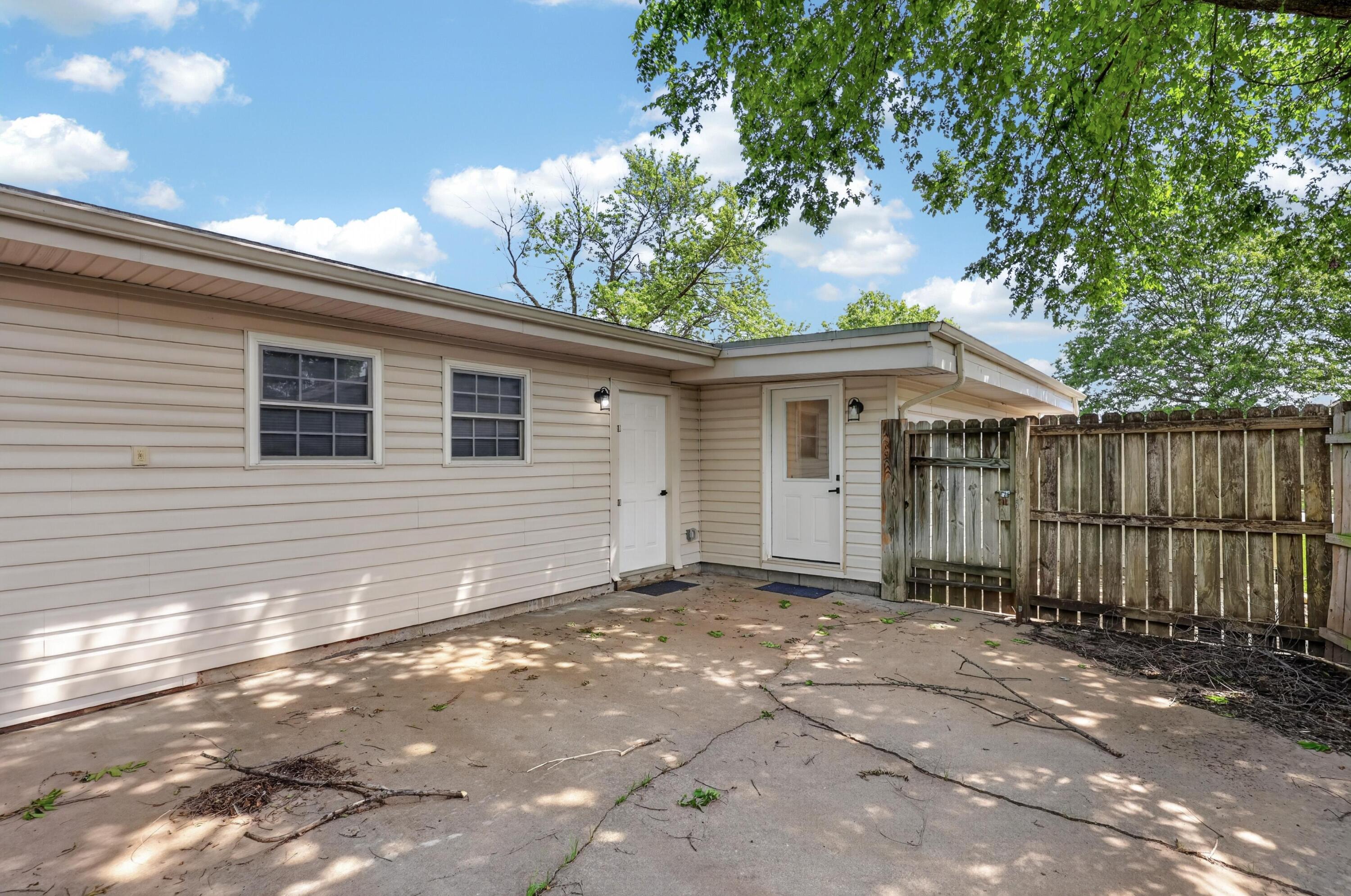 Photo 6 - Residential for sale – 2102 W 12th Street  Joplin, MO