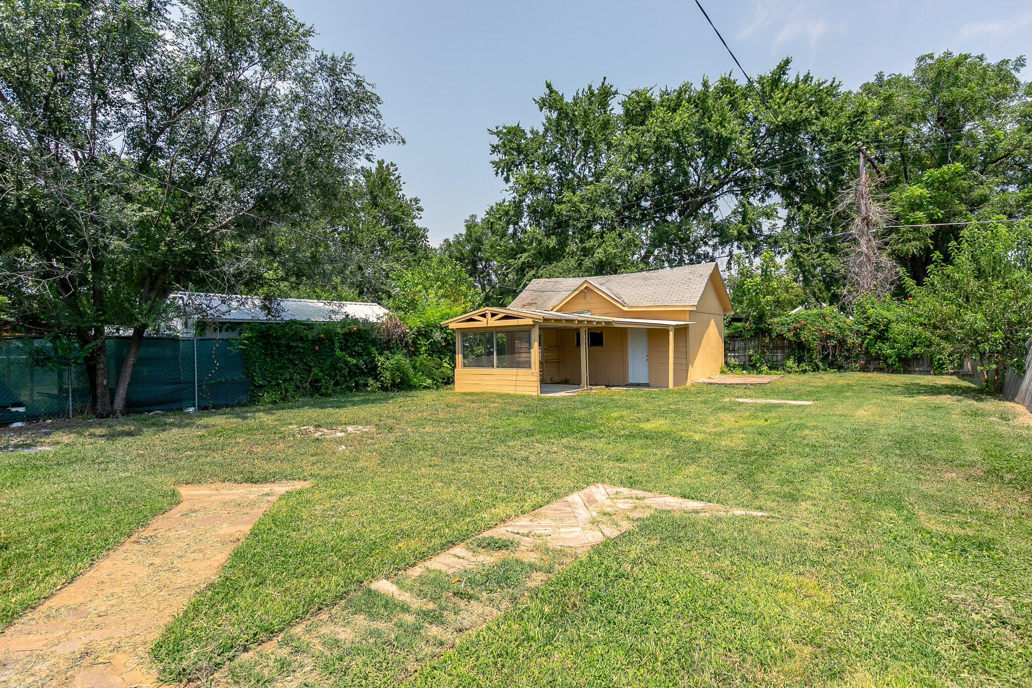 Photo 16 - Commercial Sale for sale – 2121 W College Street  Springfield, MO