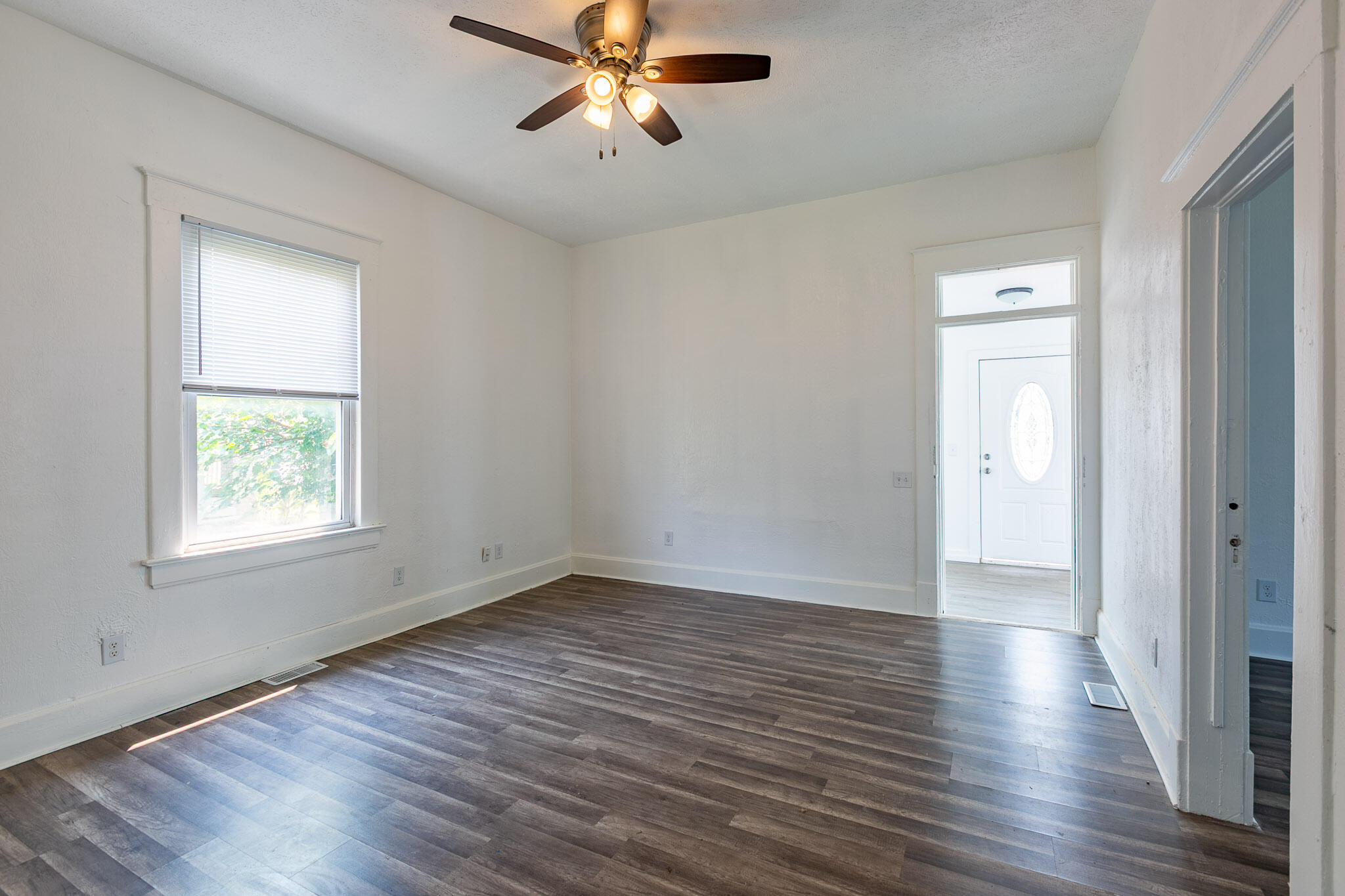 Photo 19 - Commercial Sale for sale – 2121 W College Street  Springfield, MO