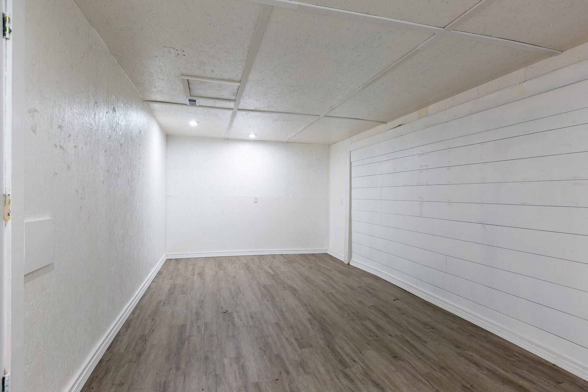 Photo 15 - Commercial Sale for sale – 2121 W College Street  Springfield, MO