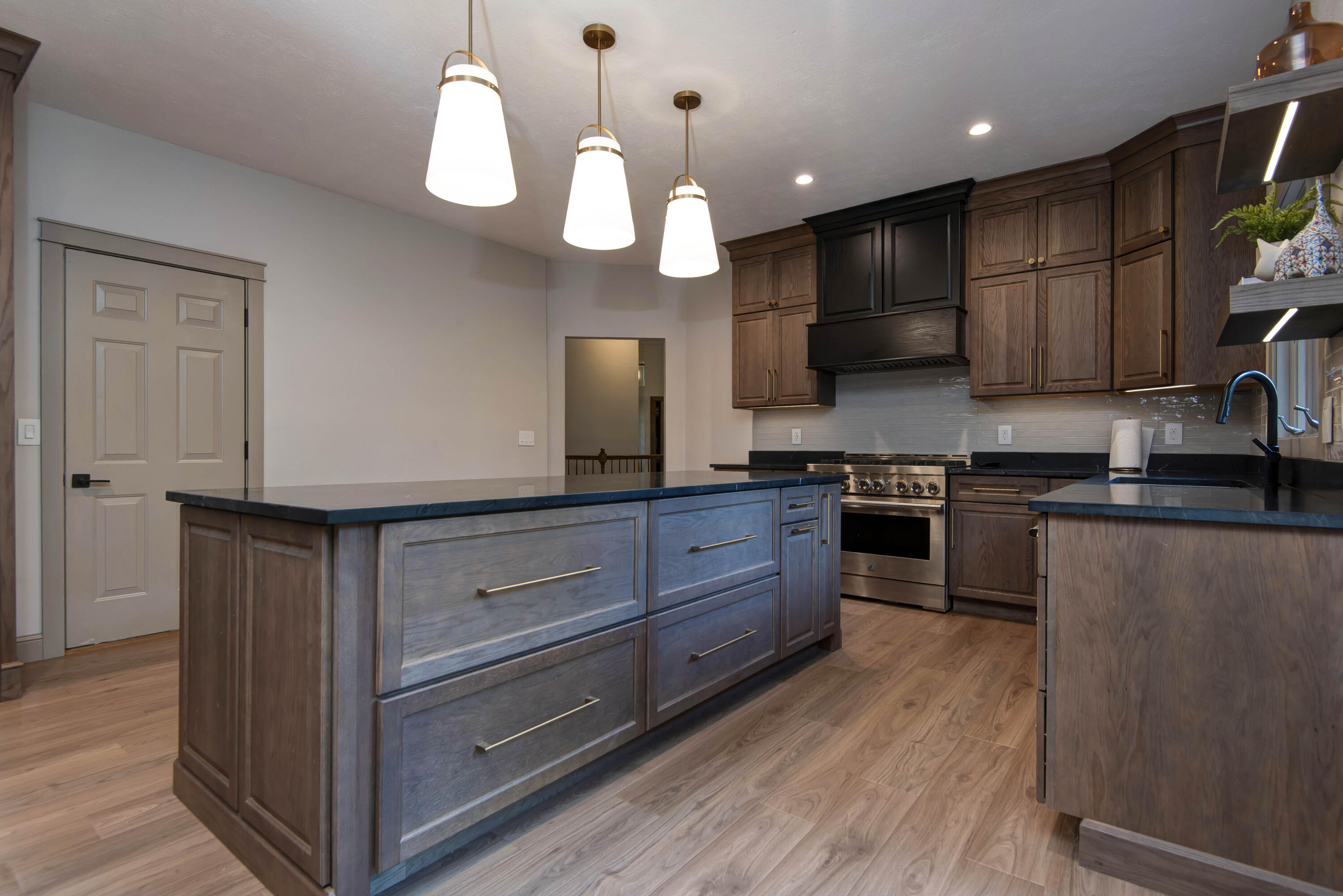 Photo 11 - Residential for sale – 4946 S Bellhurst   Springfield, MO