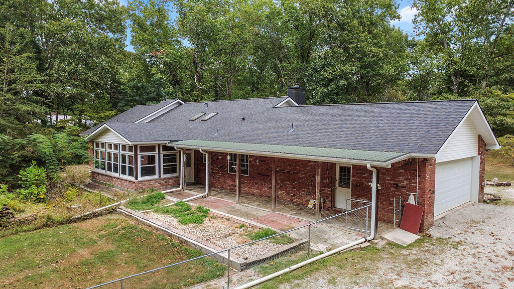Photo 3 - Residential for sale – 109  Centinnial Lane  Galena, MO