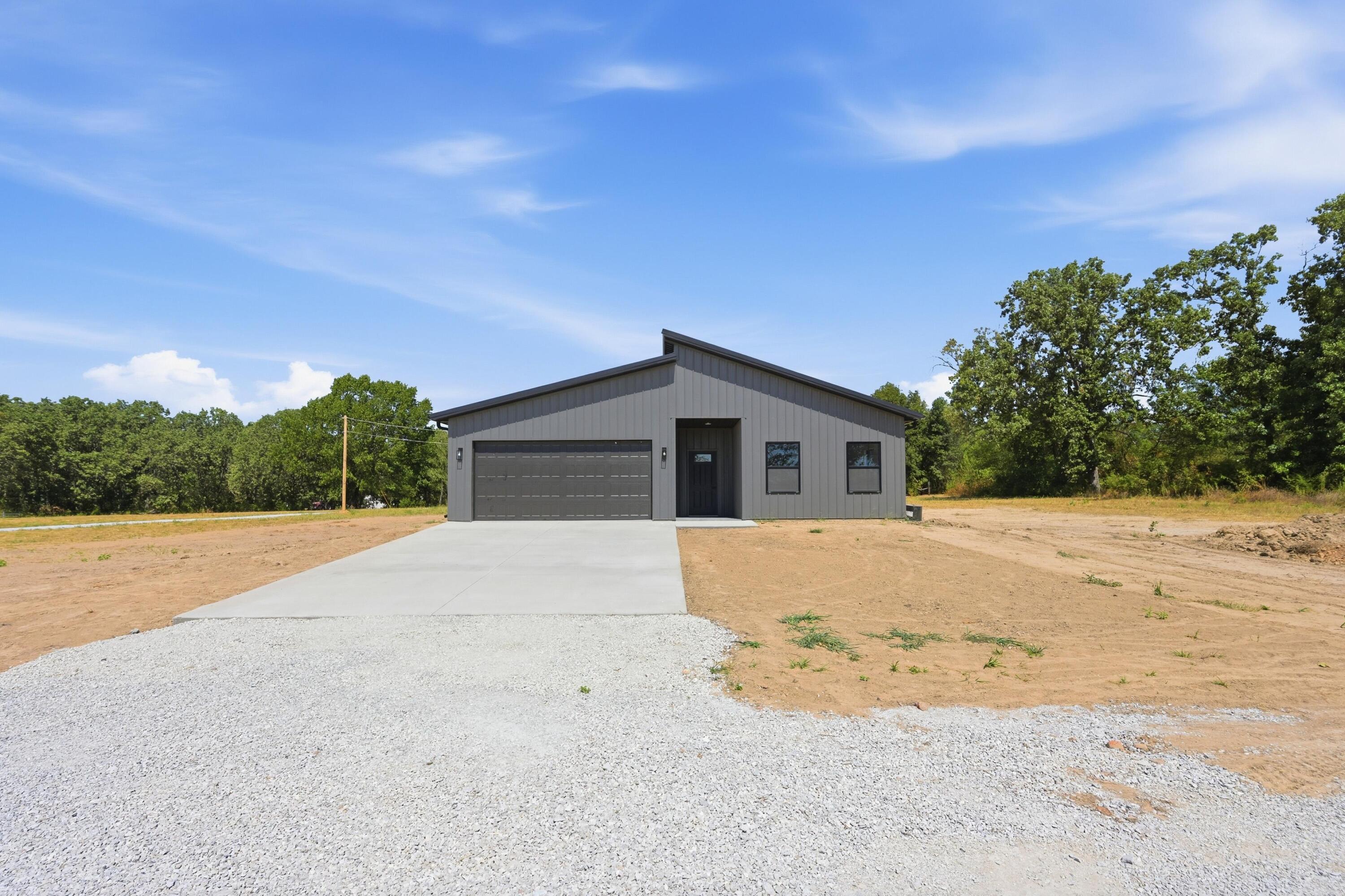 Photo 8 - Residential for sale – 13559  Palm Road  Neosho, MO