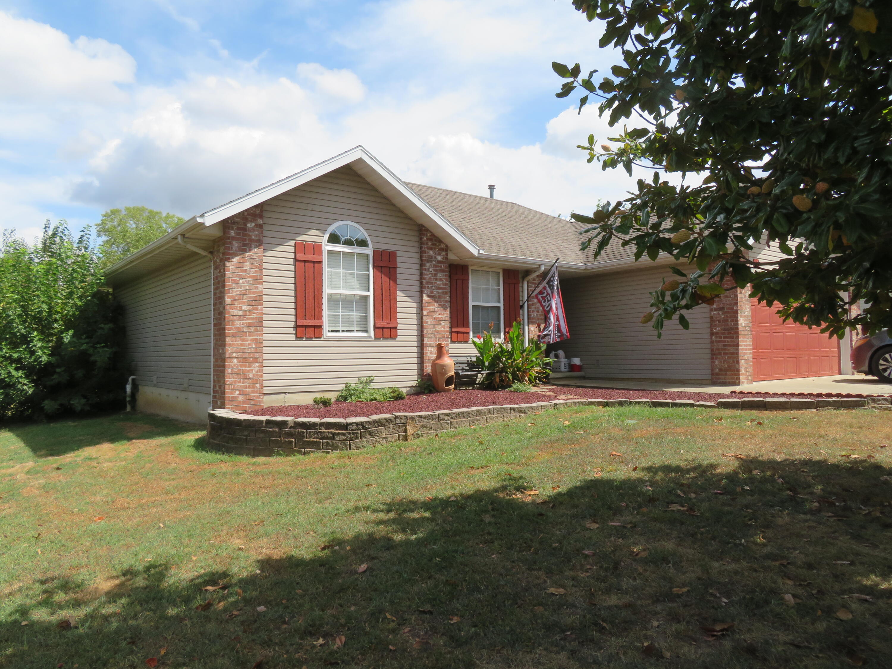 Photo 2 - Residential for sale – 110  Holly Ridge Road  Willard, MO