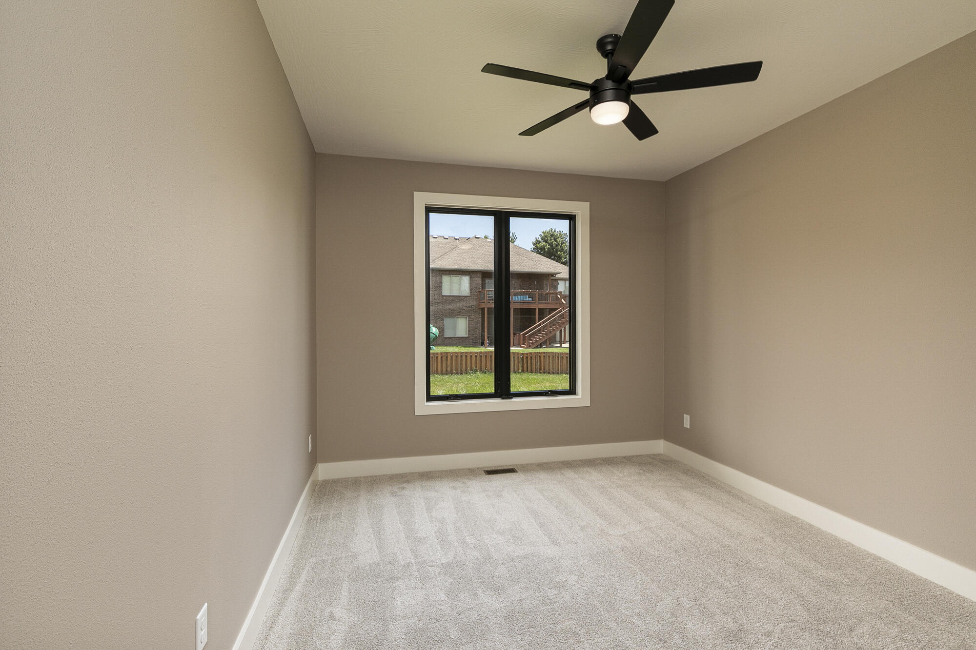 Photo 28 - Residential for sale – 2038 N Silver Charm Avenue  Springfield, MO