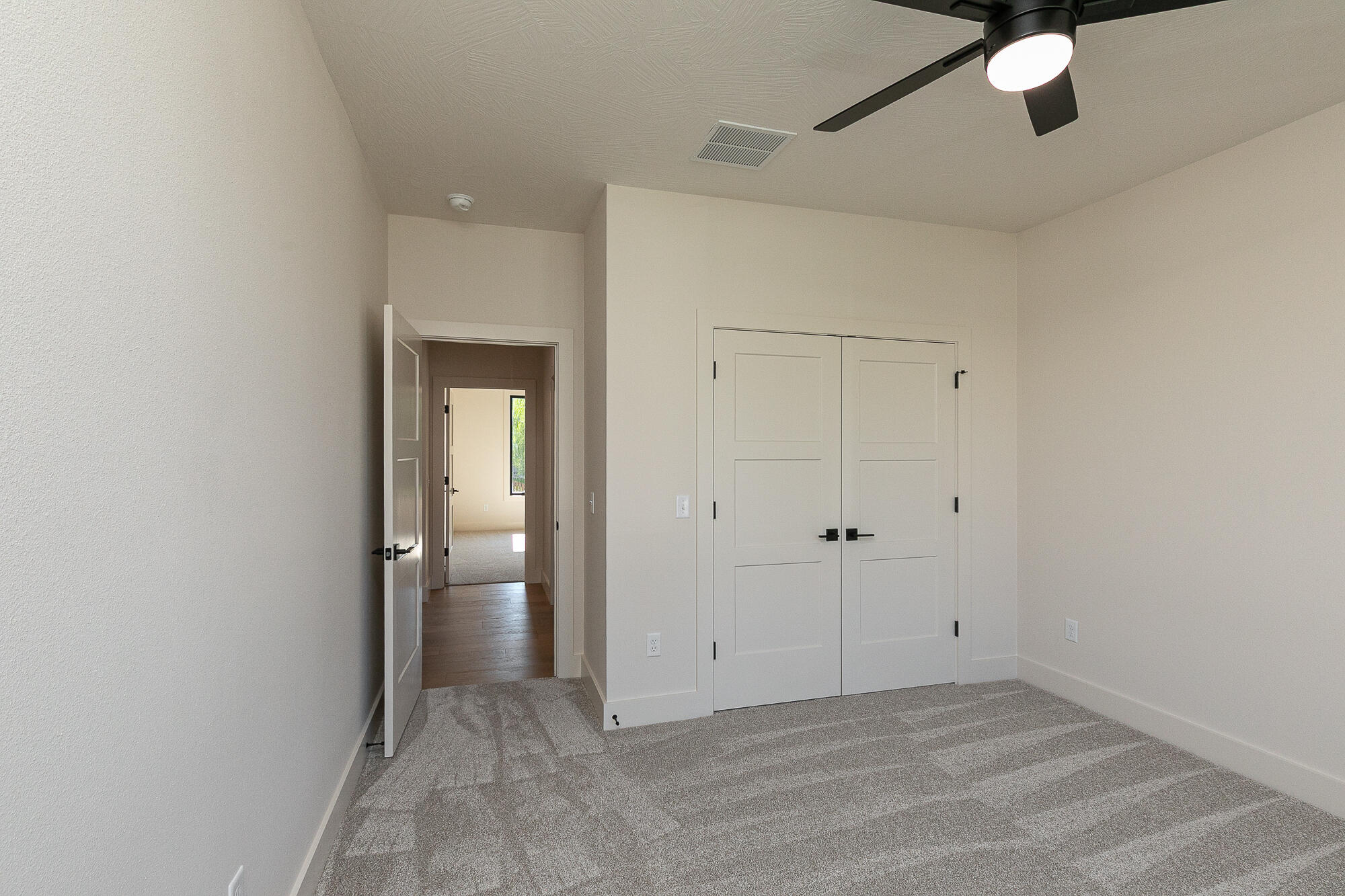 Photo 28 - Residential for sale – 2016 N Silver Charm Avenue  Springfield, MO