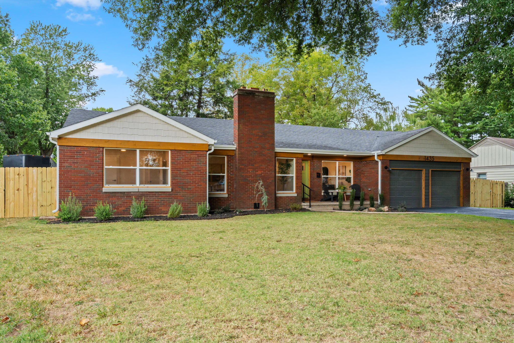 Photo 2 - Residential for sale – 1435 S Fairway Avenue  Springfield, MO