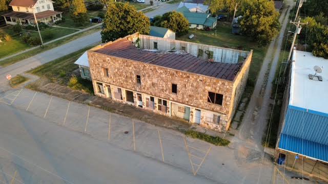 Photo 6 - Commercial Sale for sale – 000  Luyster   Koshkonong, MO