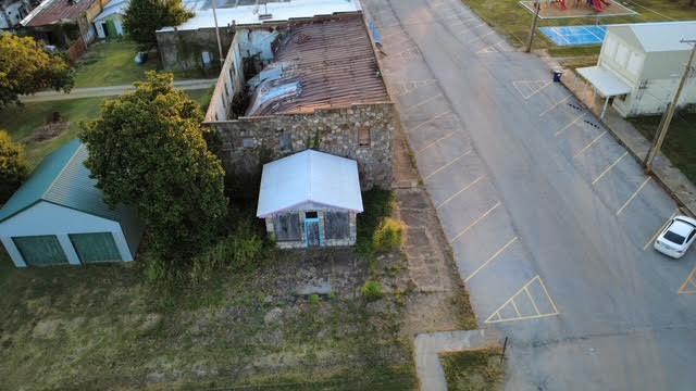 Photo 2 - Commercial Sale for sale – 000  Luyster   Koshkonong, MO