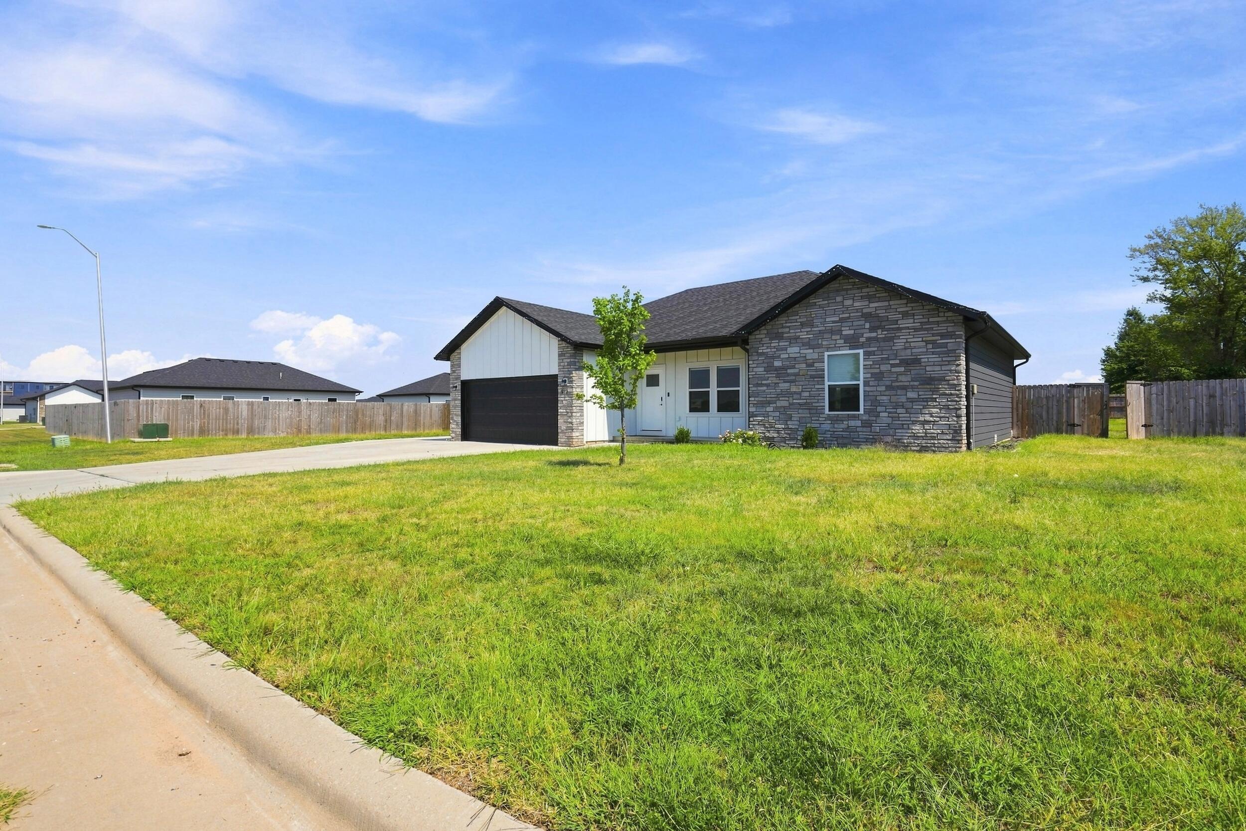 Photo 32 - Residential for sale – 912  Dishman Circle  Rogersville, MO