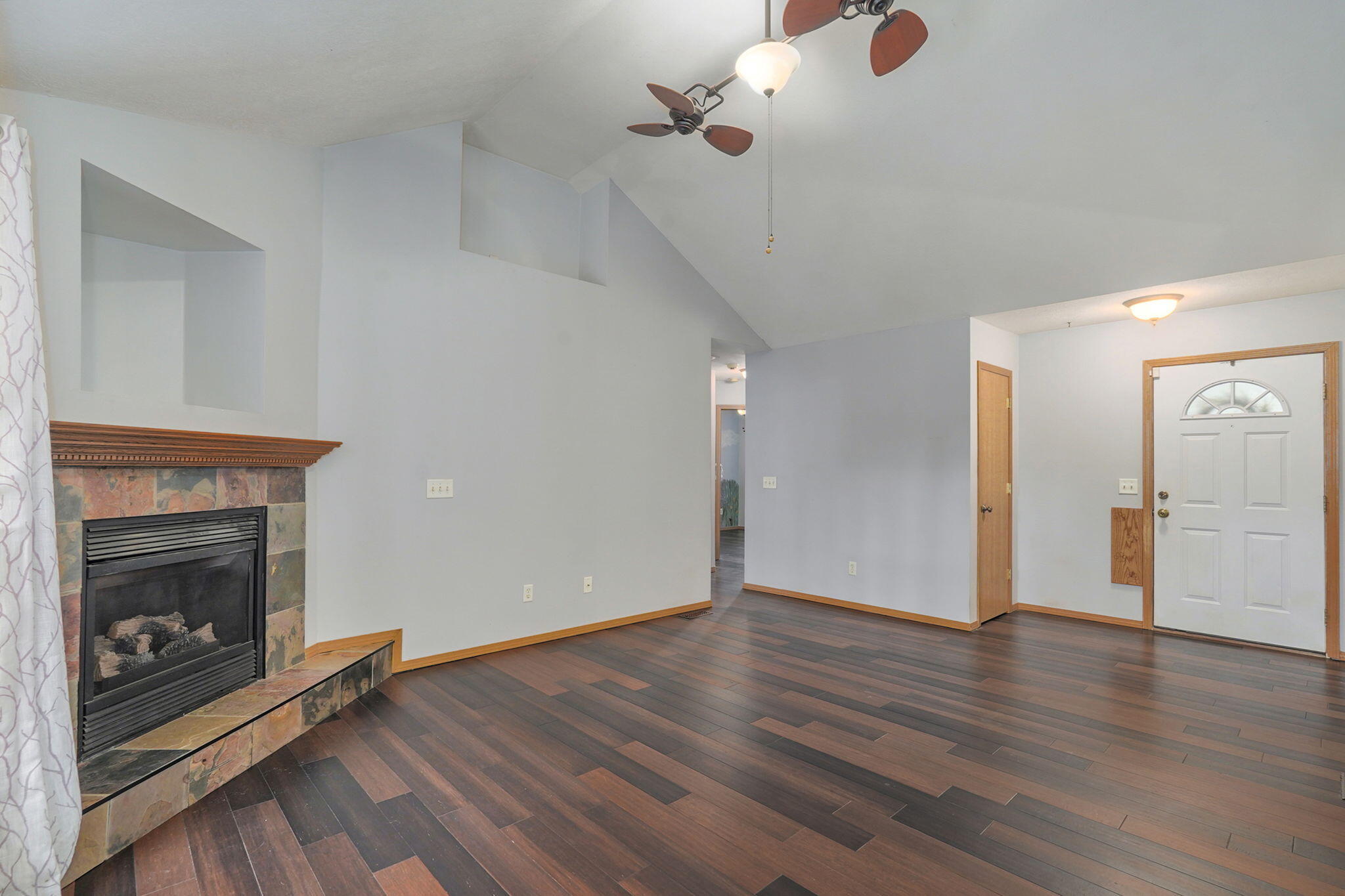Photo 8 - Residential for sale – 1560 S Timbercreek Avenue  Springfield, MO