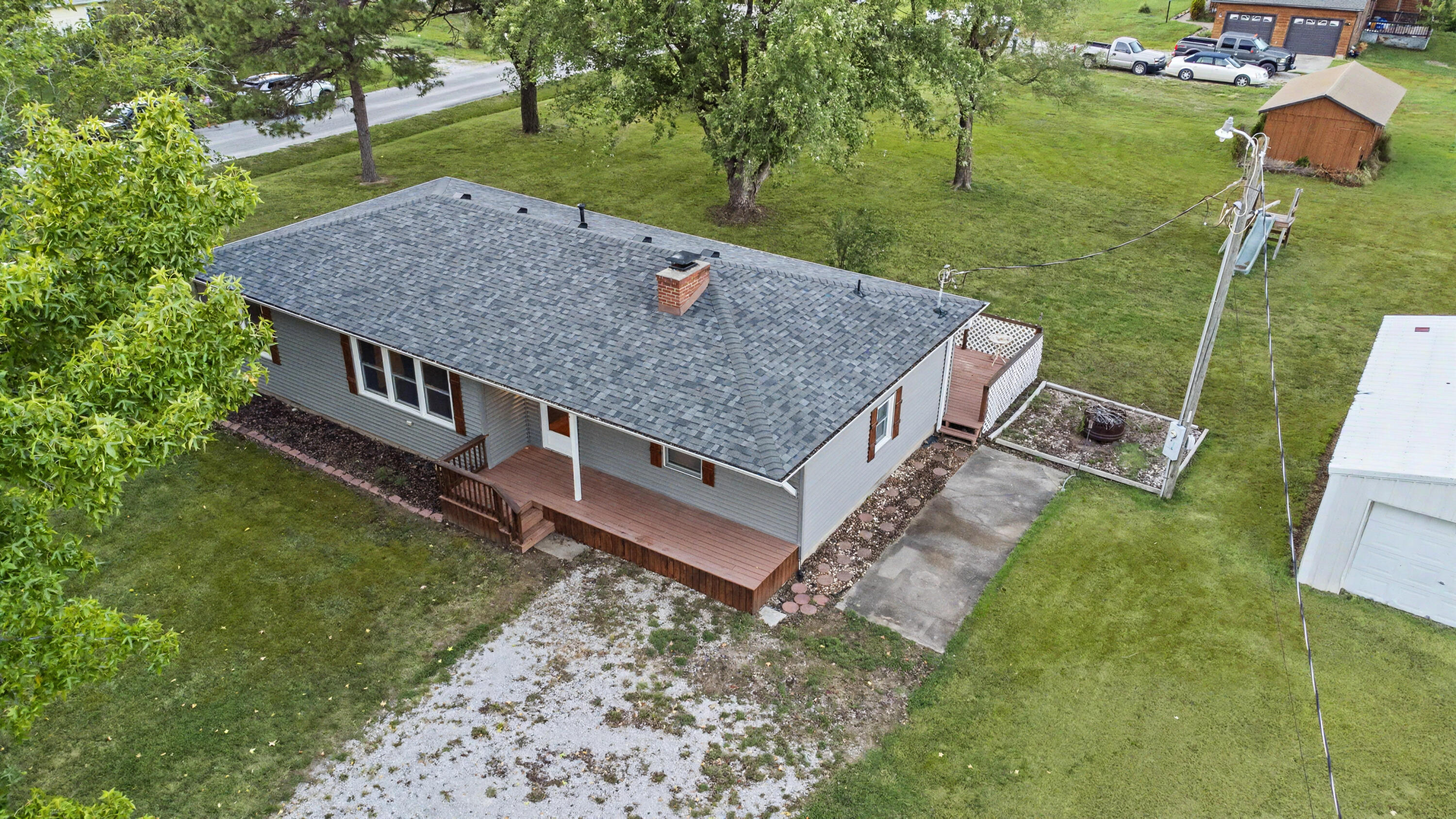 Photo 35 - Residential for sale – 1001 E Airport Road  El Dorado Springs, MO