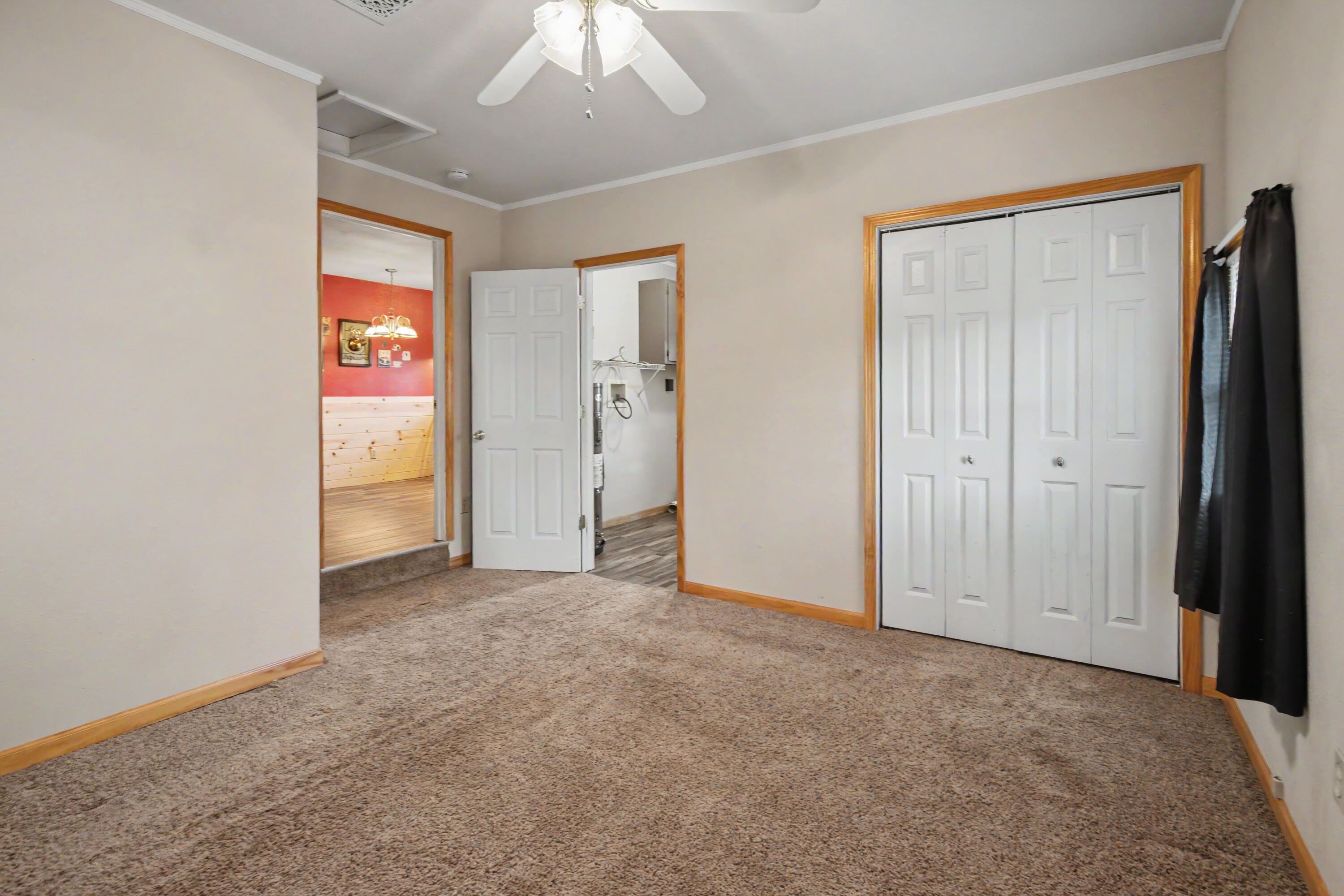 Photo 5 - Residential for sale – 1001 E Airport Road  El Dorado Springs, MO