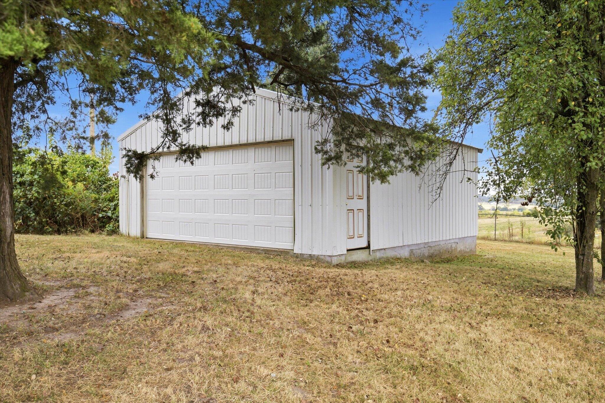 Photo 5 - Residential for sale – 1663  Swan Lane  Mansfield, MO