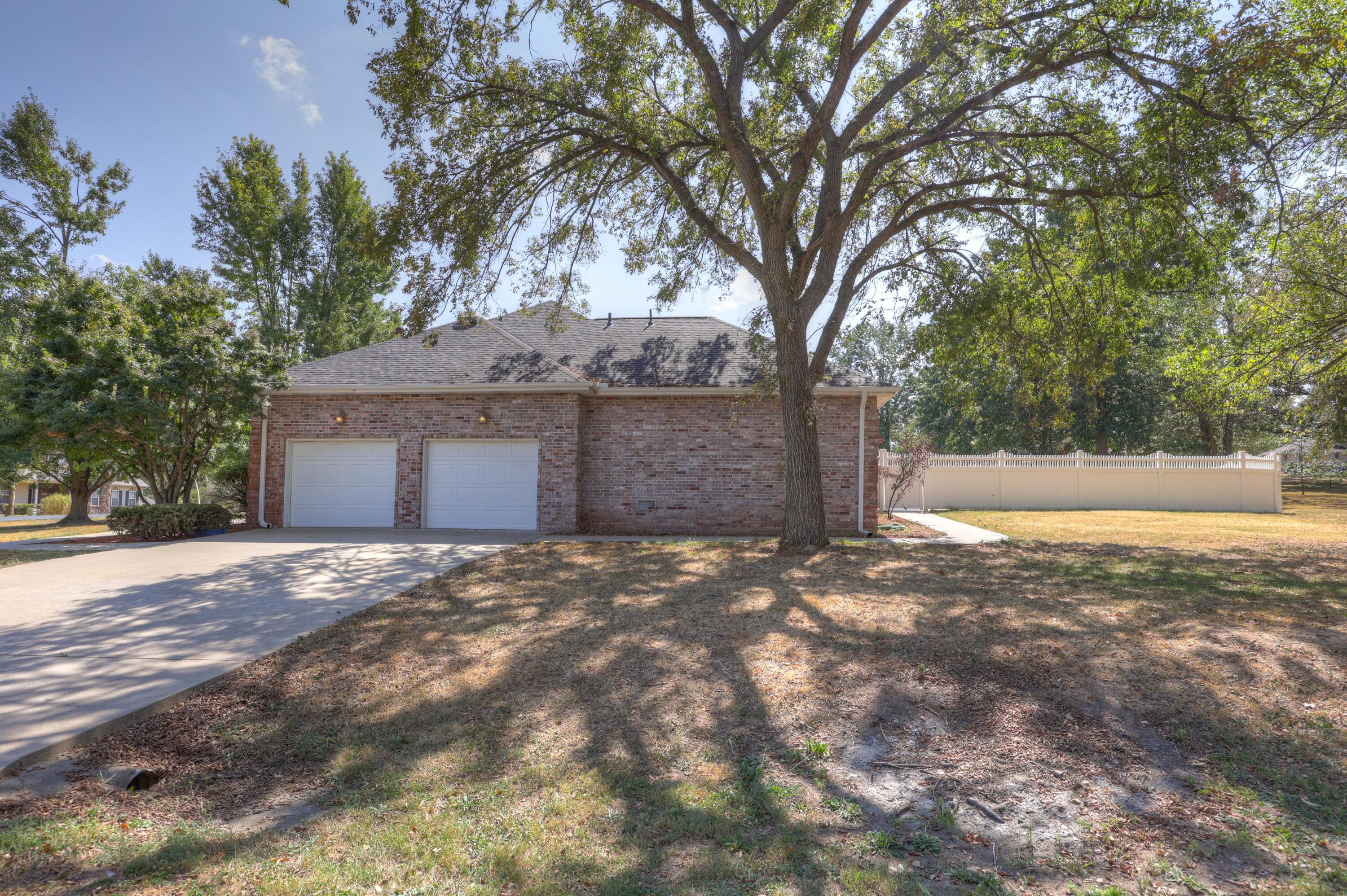 Photo 43 - Residential for sale – 407  Split Rail Drive  Joplin, MO