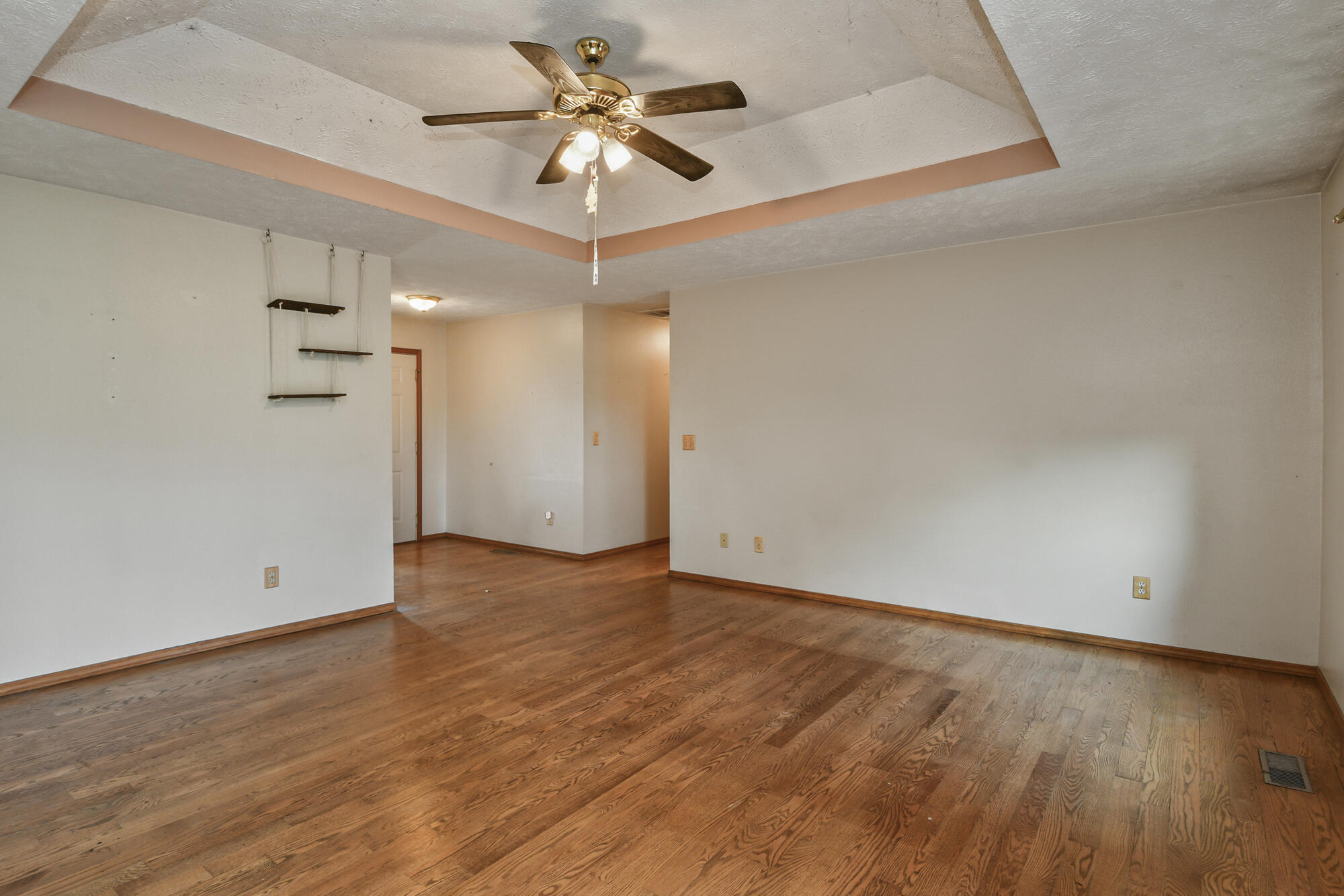 Photo 7 - Residential for sale – 221 E New Melville Road  Willard, MO