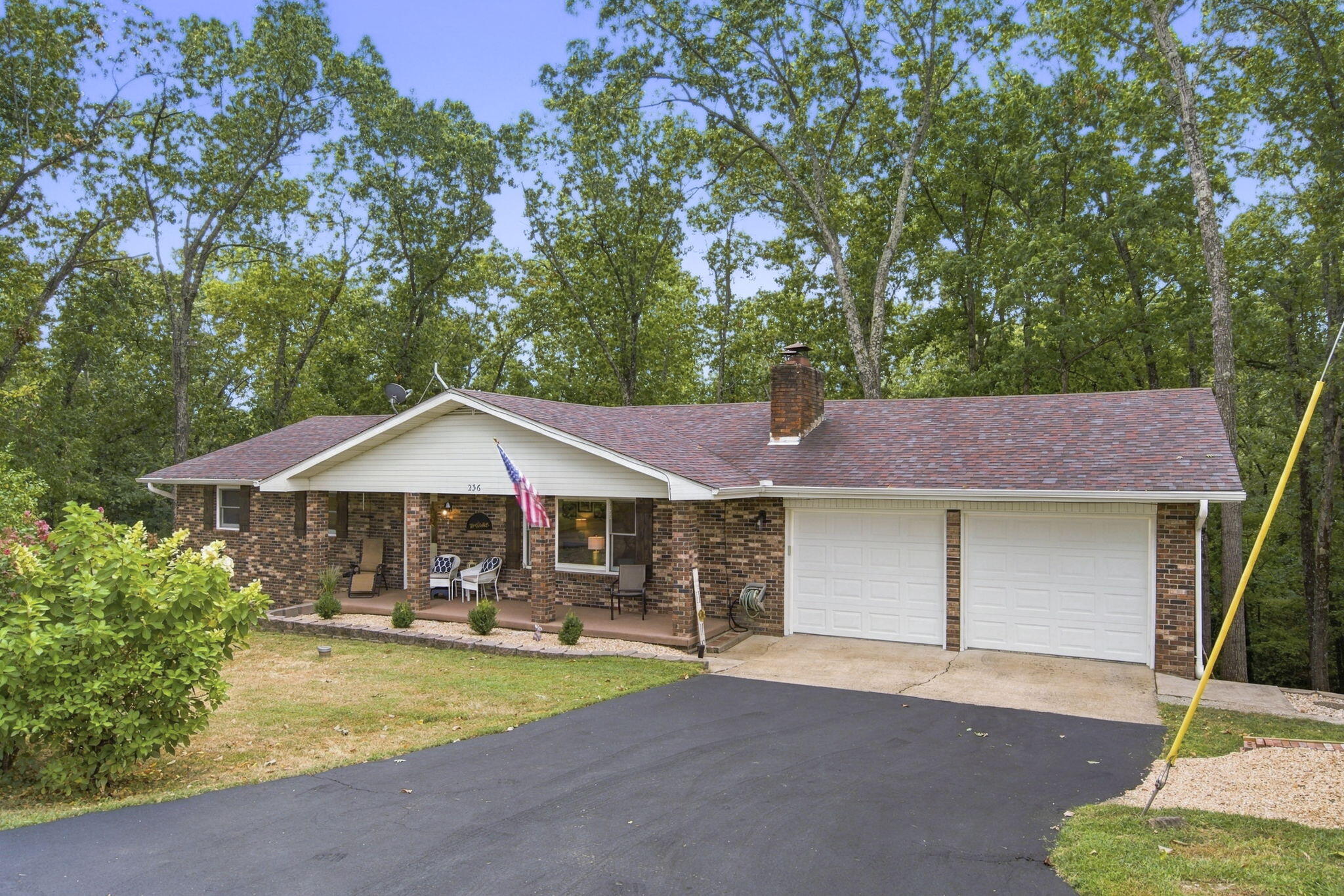 Photo 3 - Residential for sale – 236  Silverbridge Lane  Kimberling City, MO