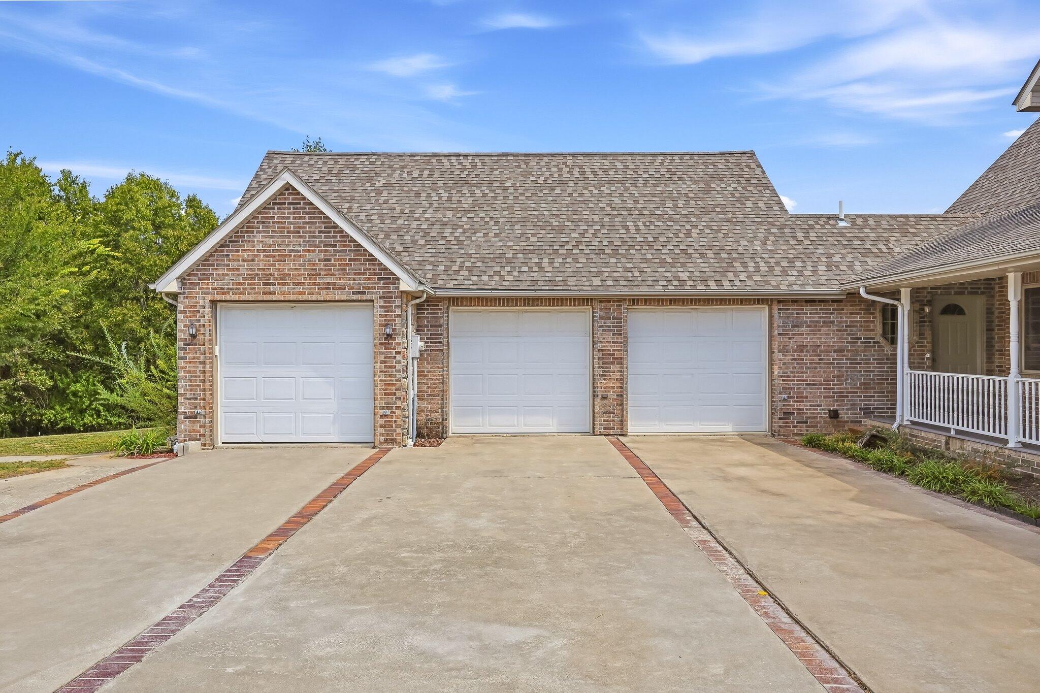 Photo 5 - Residential for sale – 624 S Wood Haven   Nixa, MO