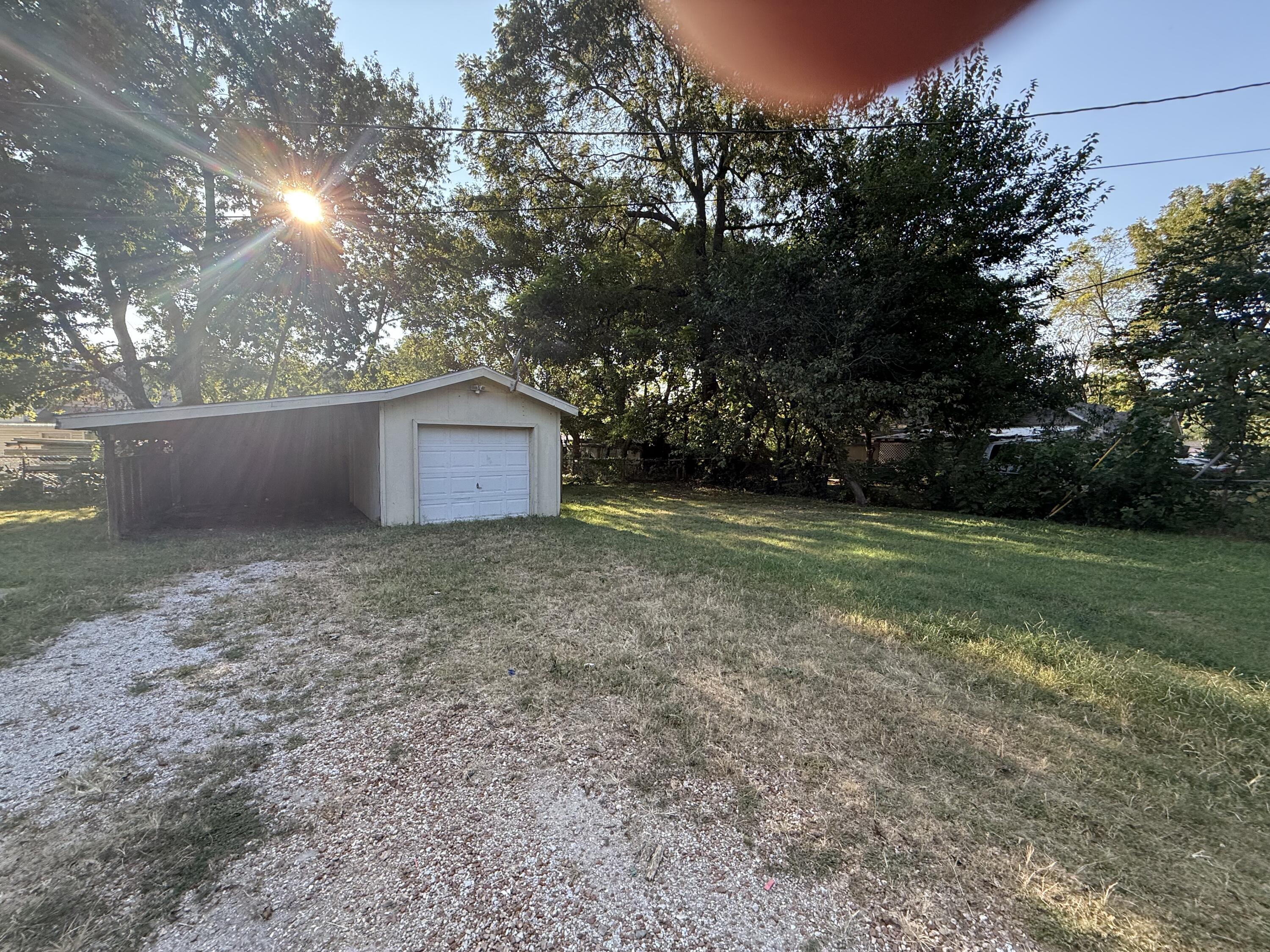 Photo 5 - Residential Income for sale – 1701 W Chestnut Street  Springfield, MO