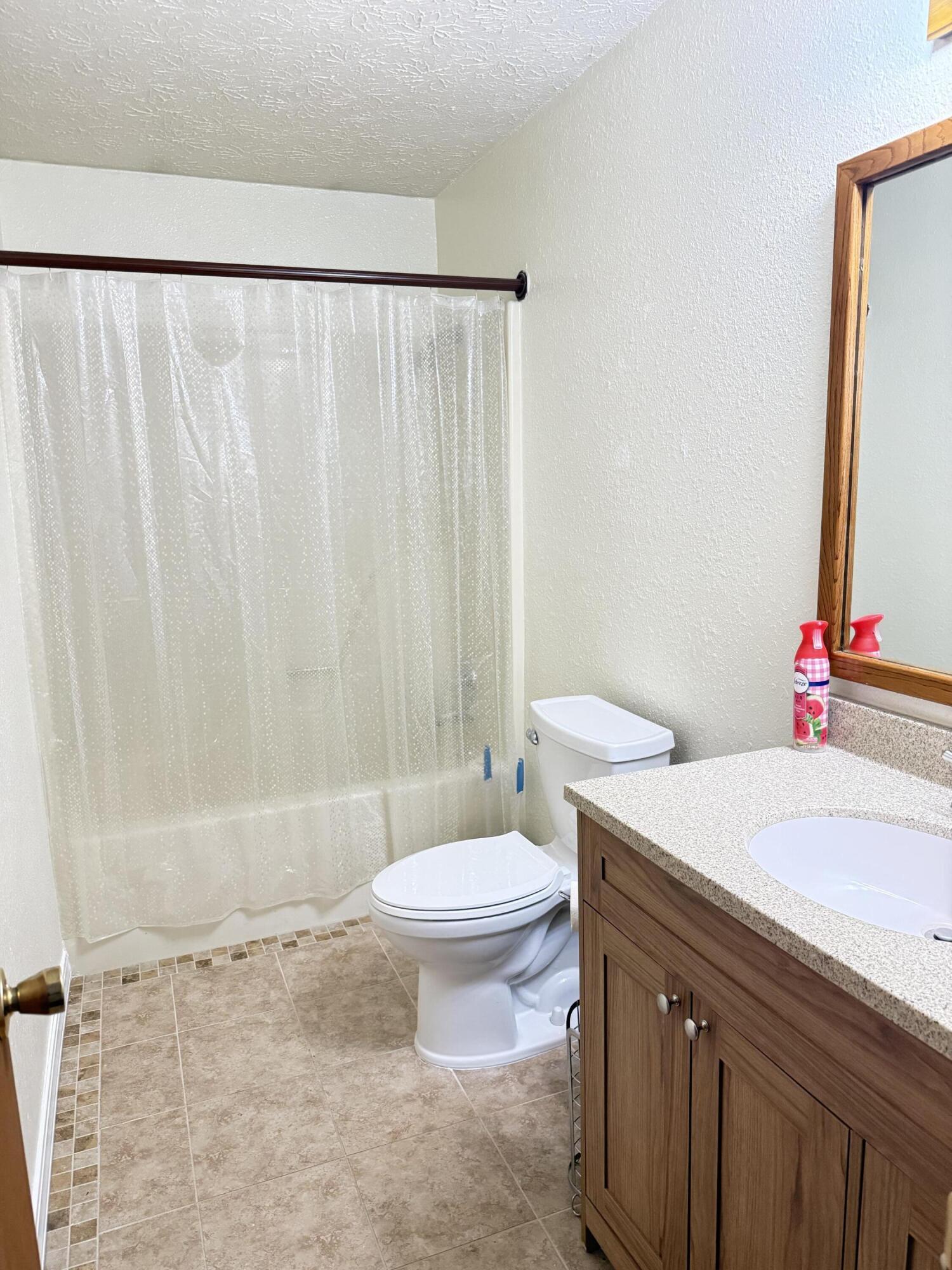 Photo 9 - Residential for sale – 6493  County Road 8640   West Plains, MO