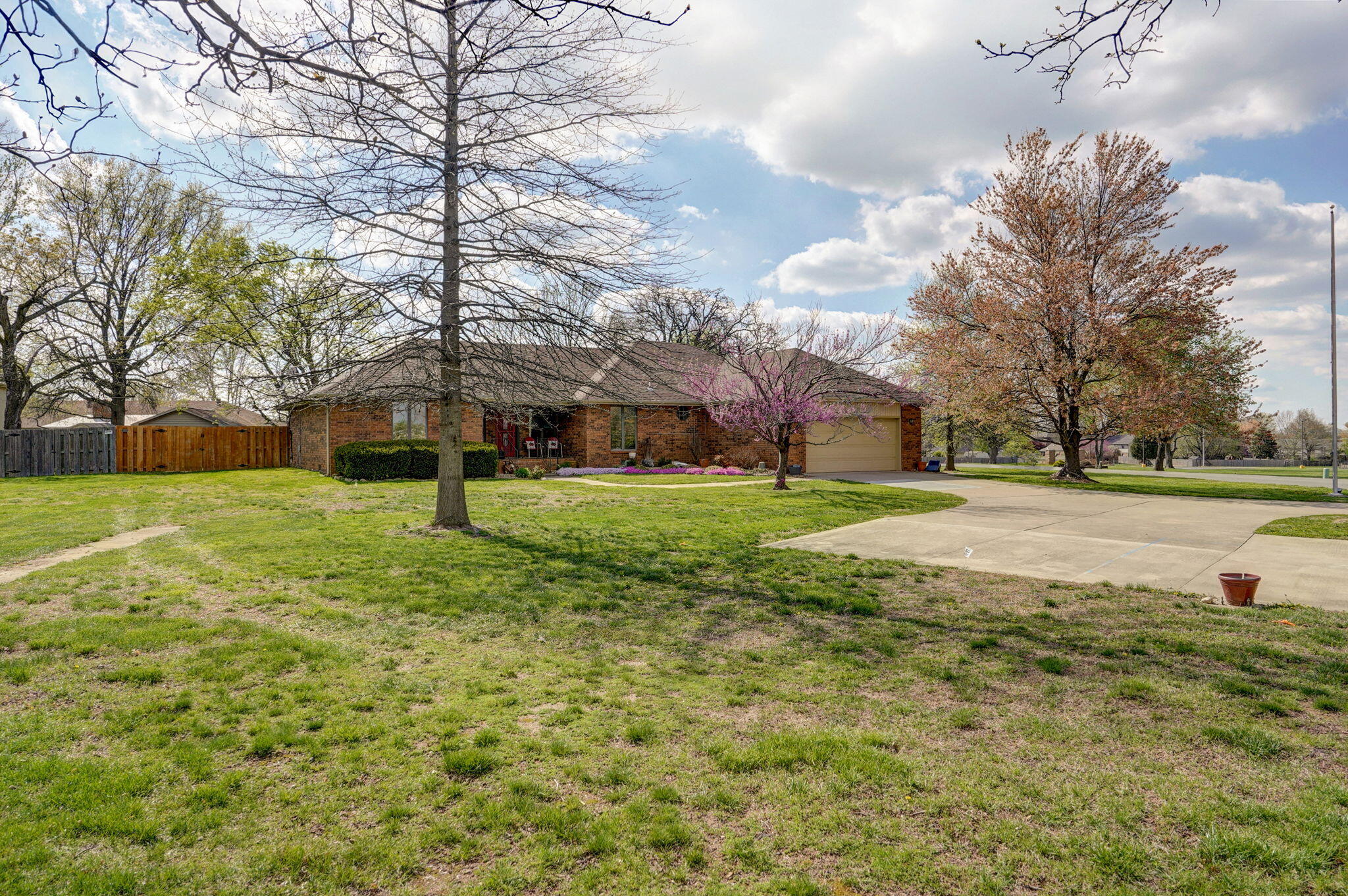 Photo 38 - Residential for sale – 315 N Old Wilderness Road  Nixa, MO
