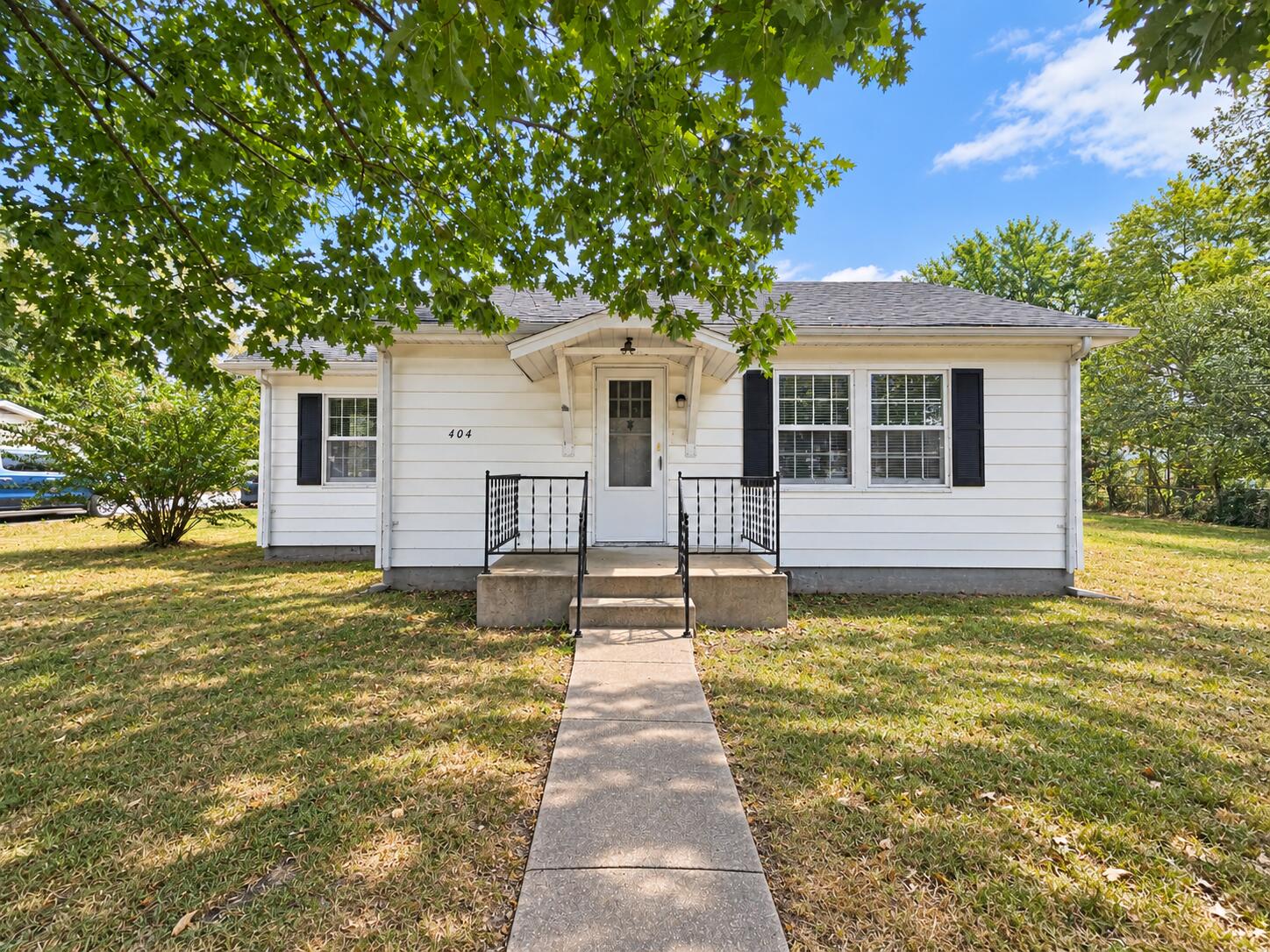 Photo 2 - Residential for sale – 404 S Walnut Street  Buffalo, MO