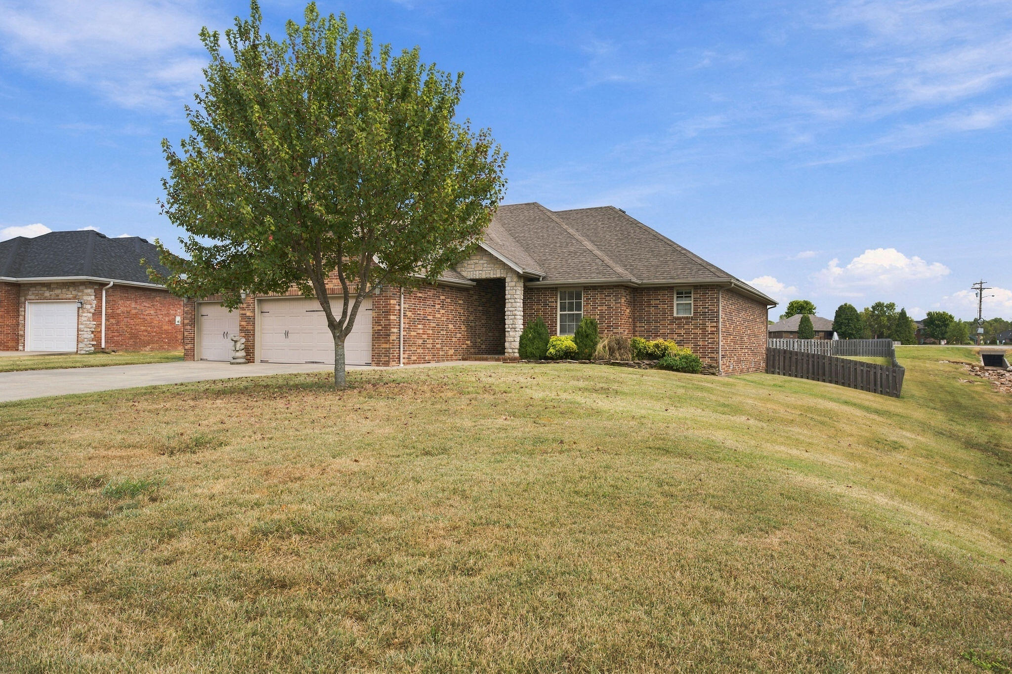 Photo 4 - Residential for sale – 4535 E Cromwell Street  Springfield, MO