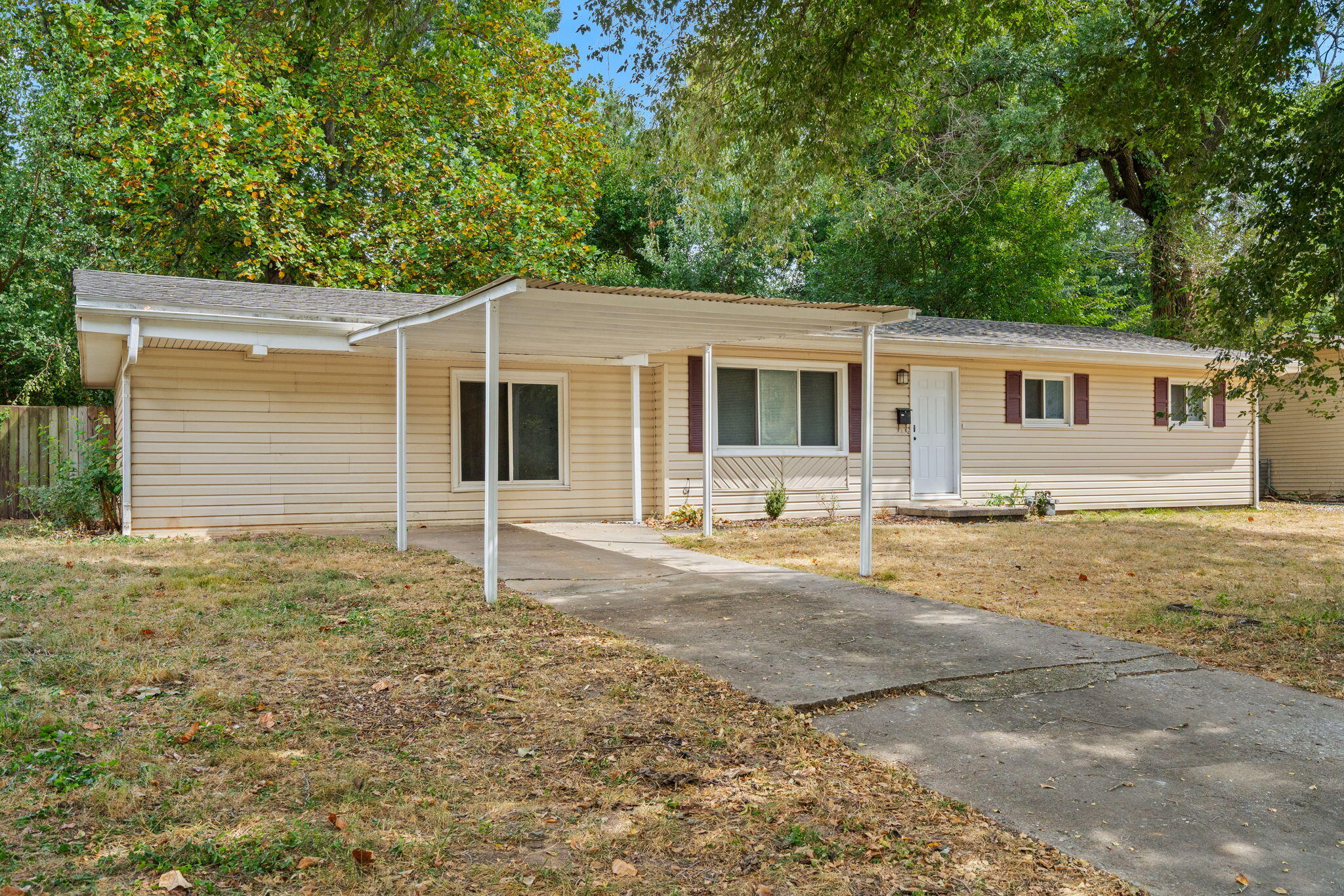 Residential Lease for sale – 442 S Monte Vista Avenue  Springfield, MO
