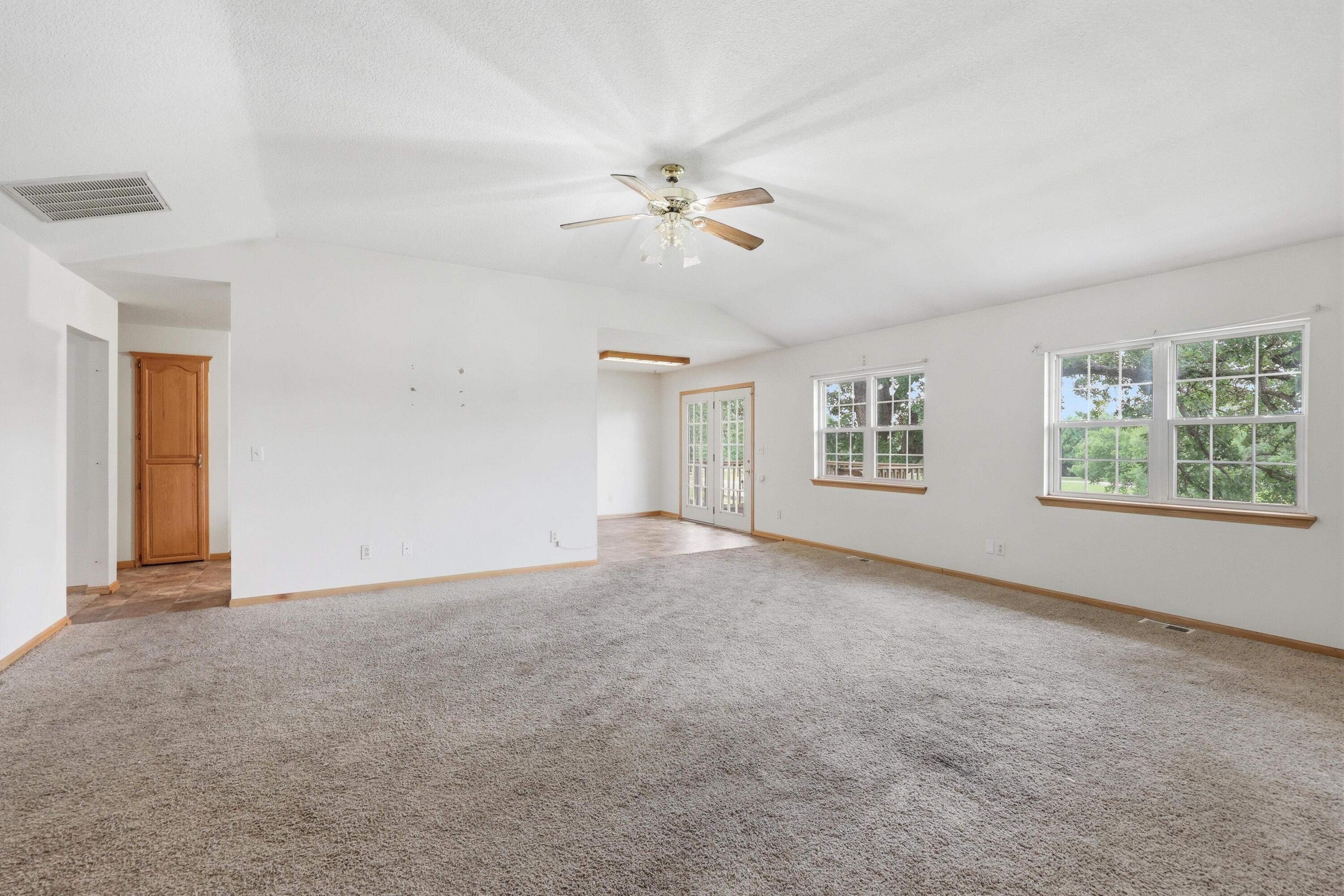 Photo 5 - Residential for sale – 1904  Quincy Street  Joplin, MO
