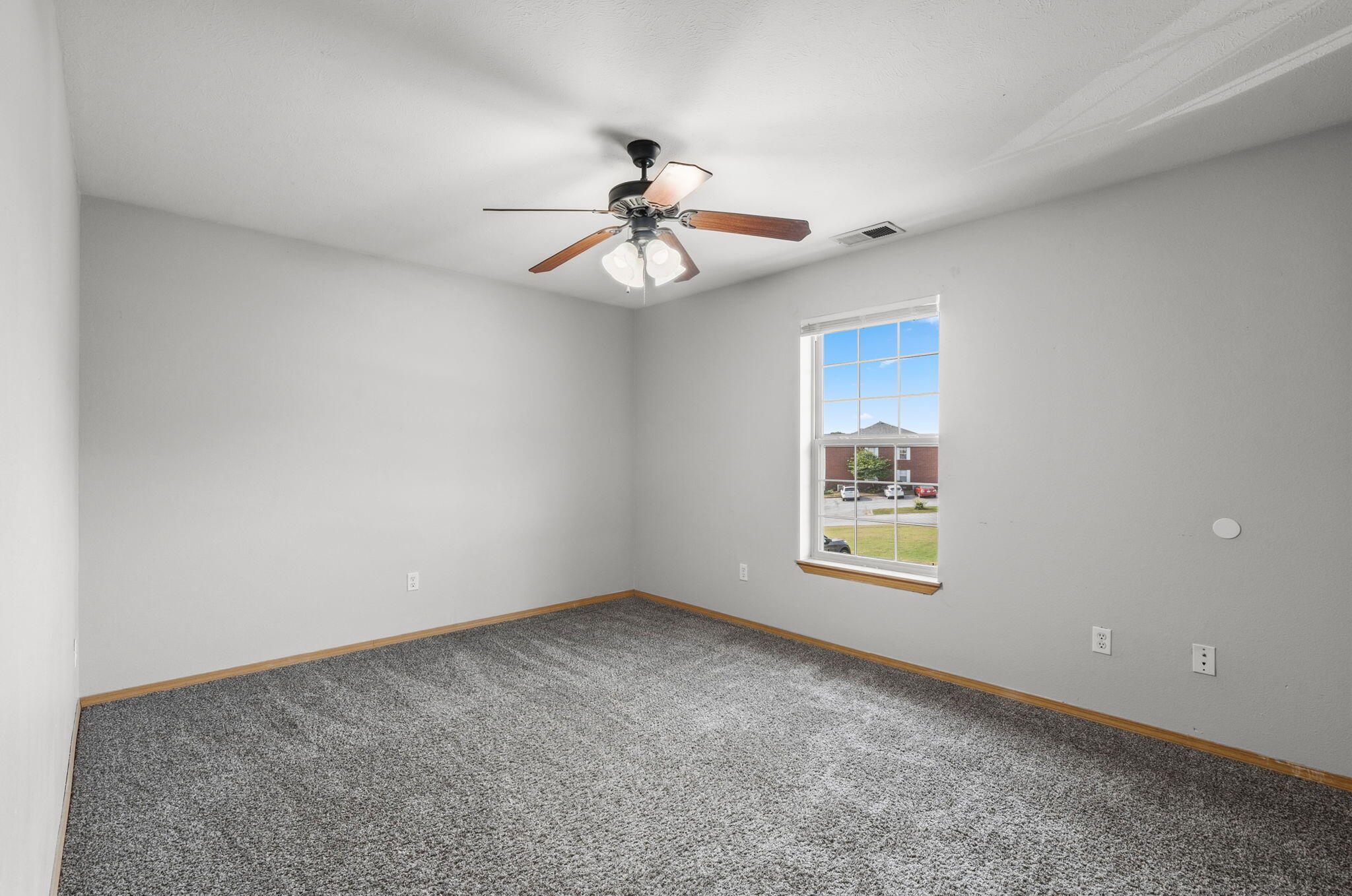Photo 18 - Residential Lease for sale – 815 W Warren Avenue  Ozark, MO