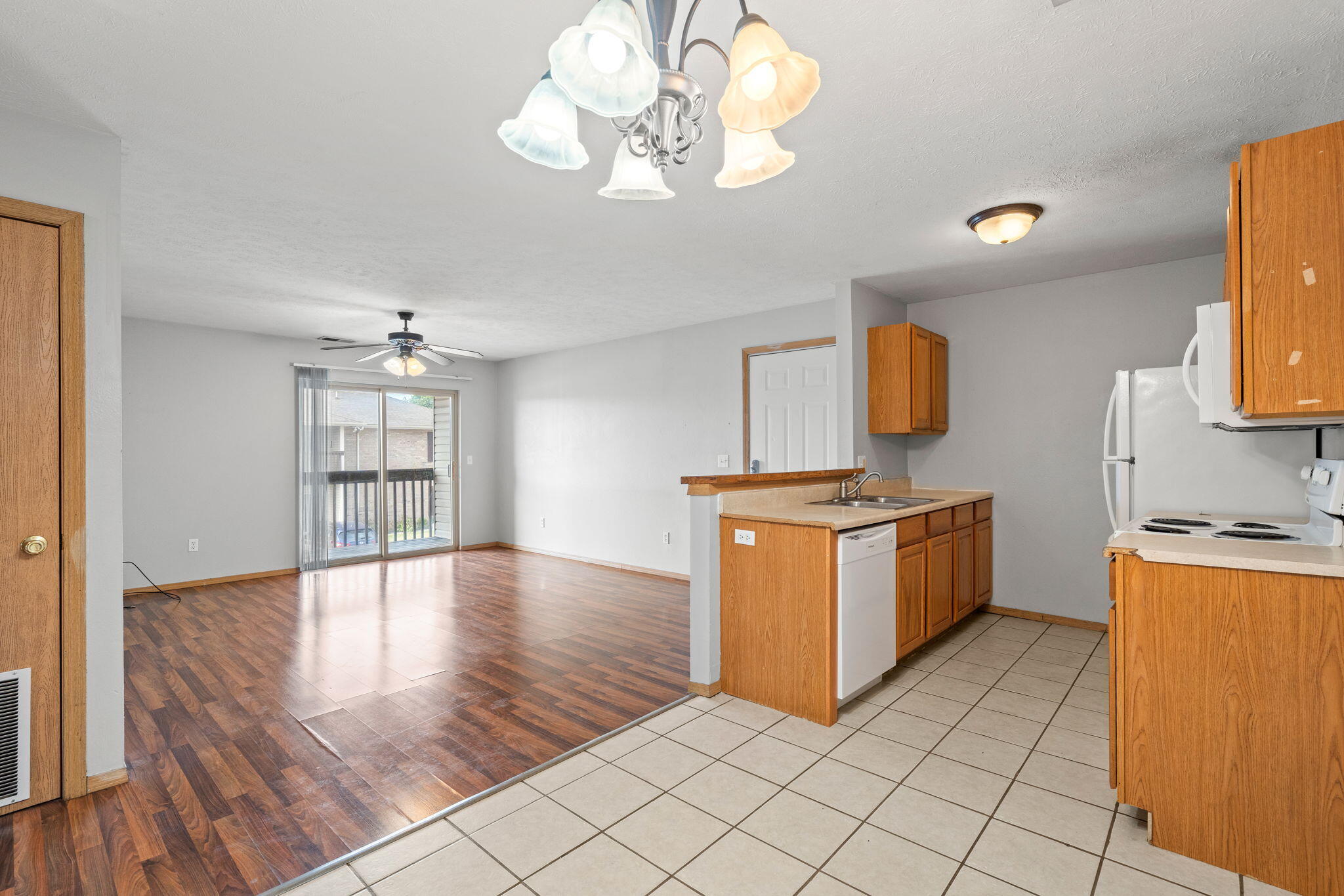 Photo 13 - Residential Lease for sale – 815 W Warren Avenue  Ozark, MO